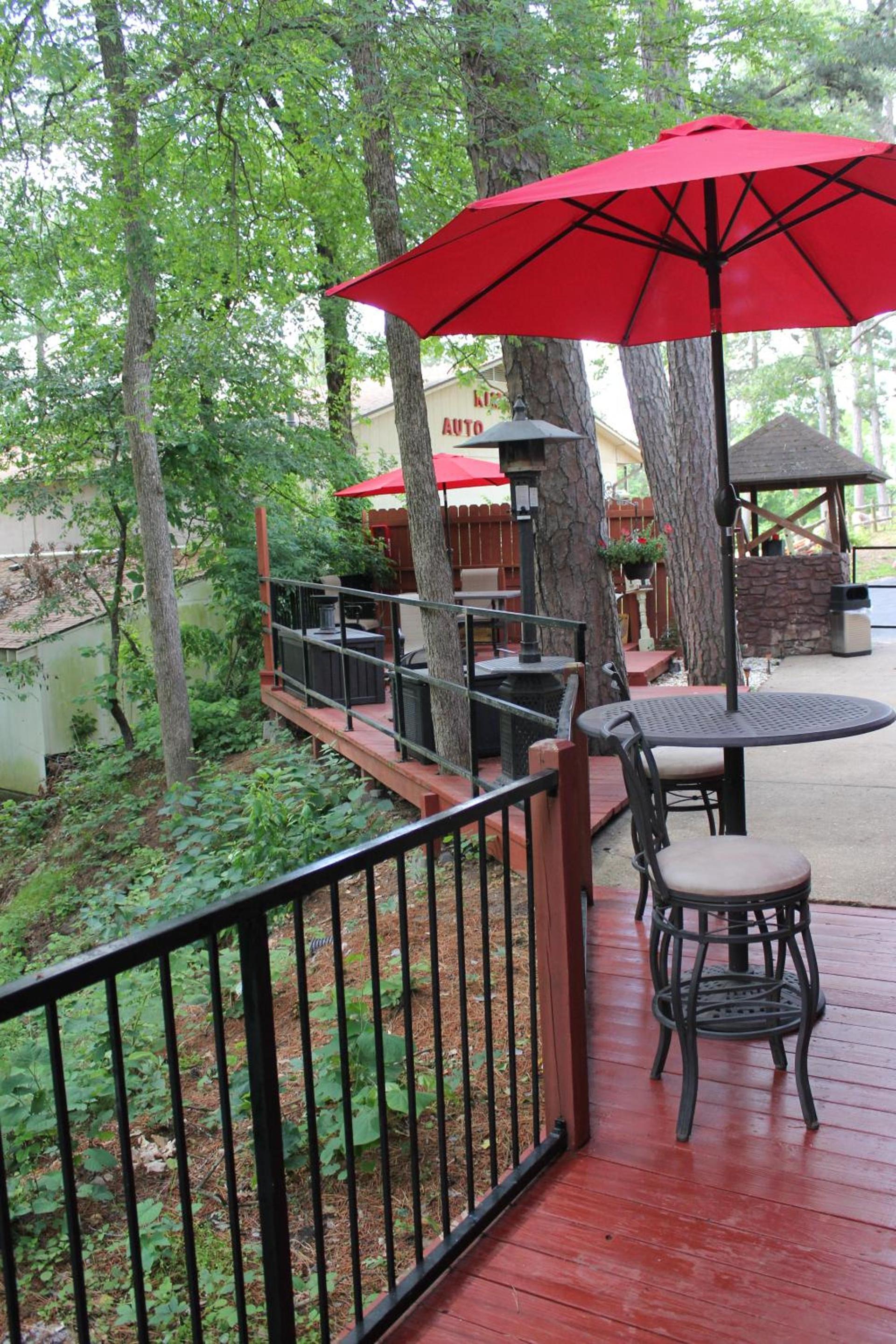 Brydan Suites photo 7