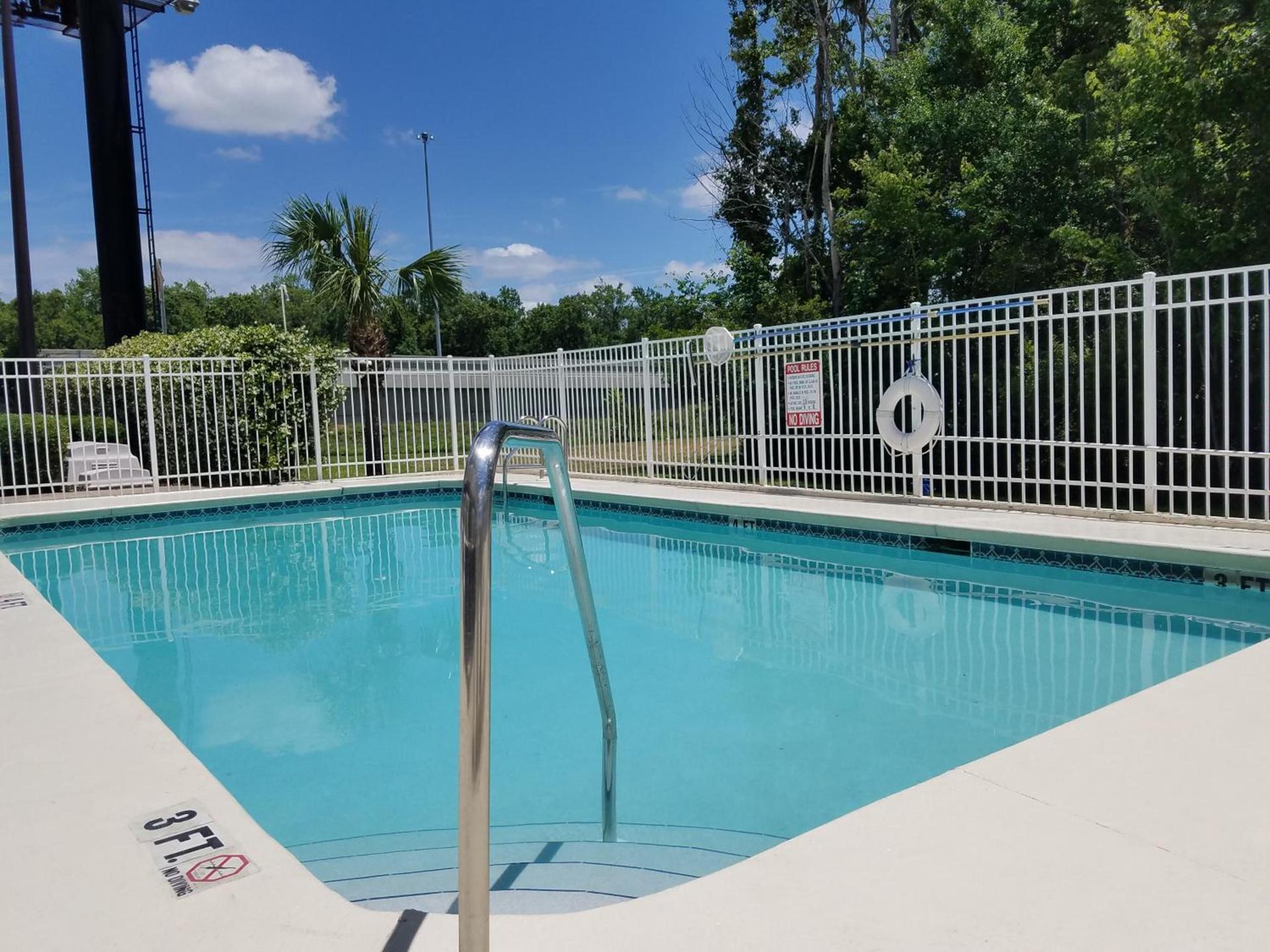 Country Inn & Suites by Radisson, Jacksonville - Orange Park photo 16