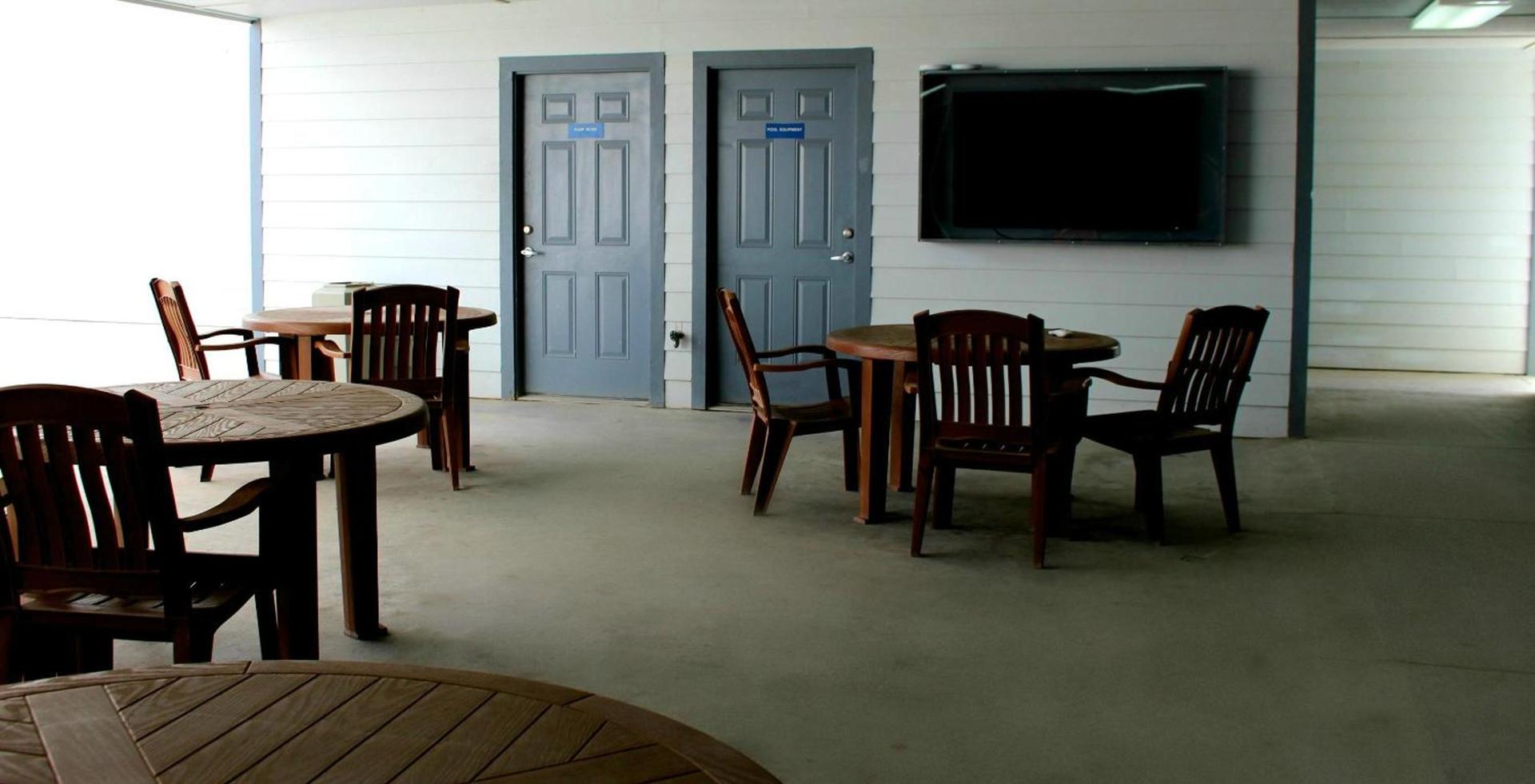 Southern Inn and Suites Kermit photo 9