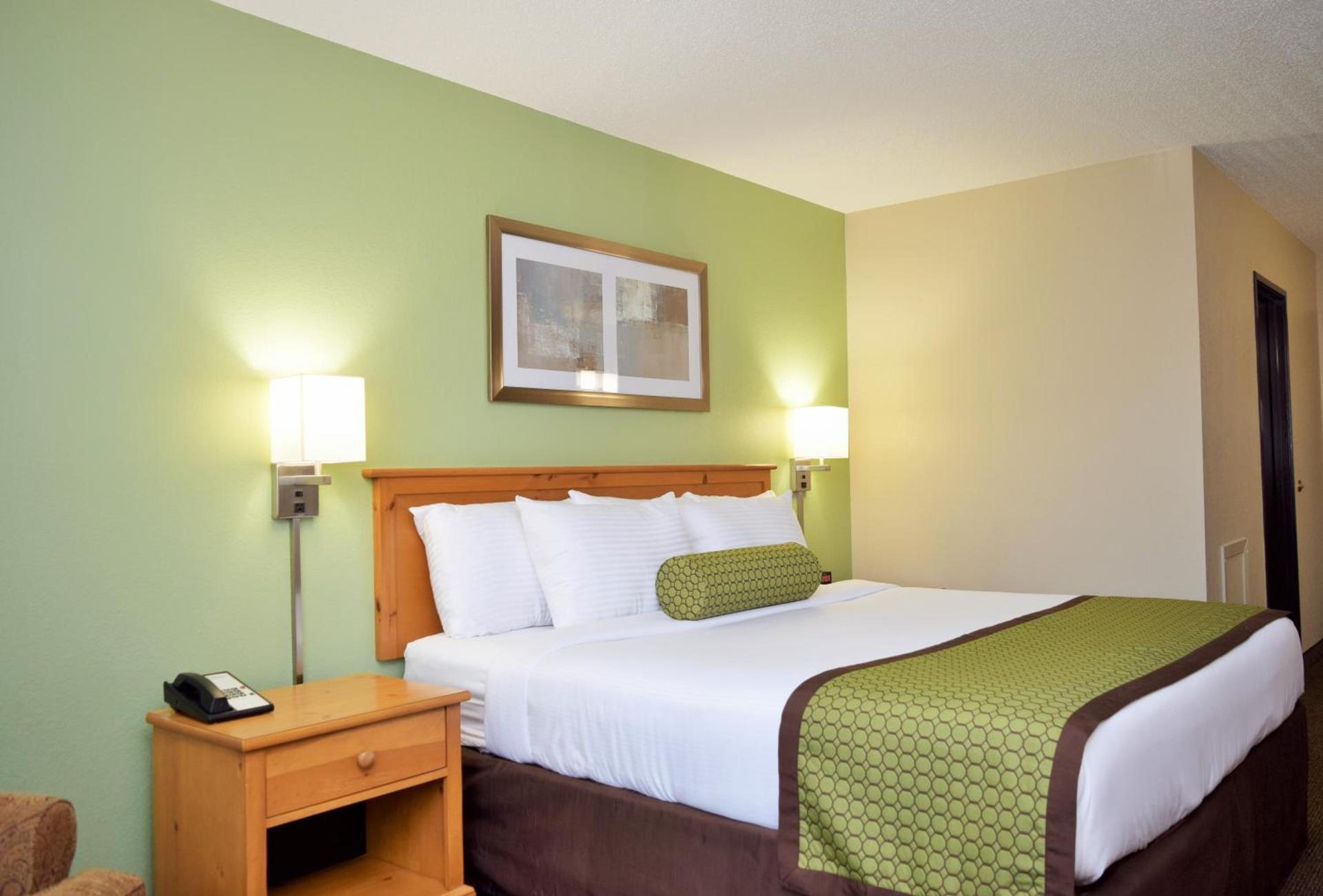 Baymont by Wyndham Pierre photo 12