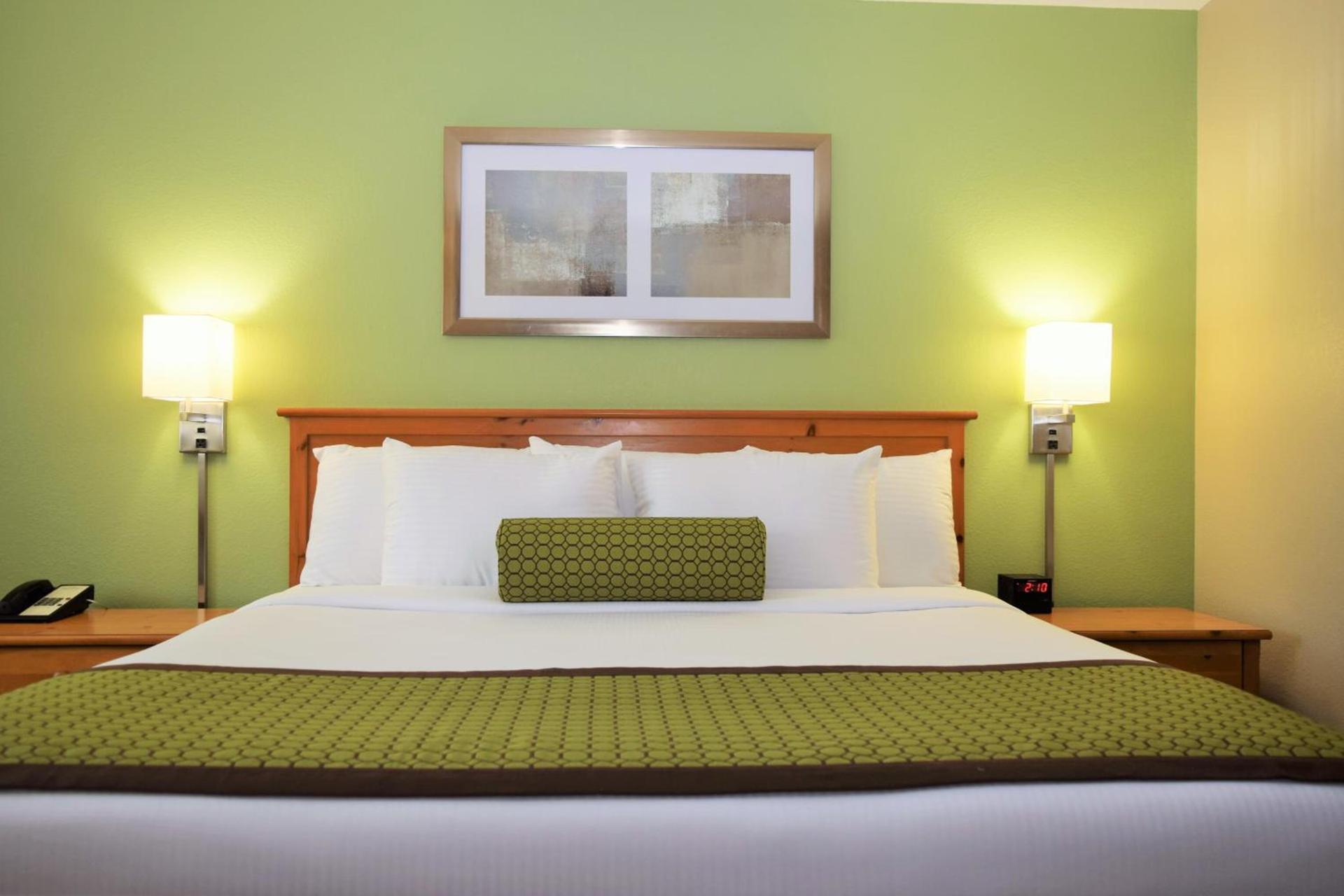 Baymont by Wyndham Pierre photo 14