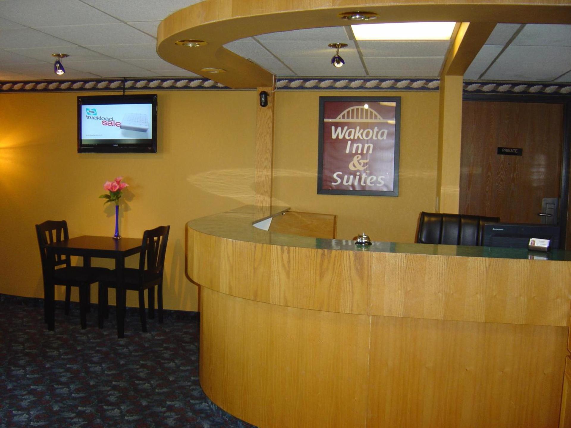 Wakota Inn and Suites photo 13