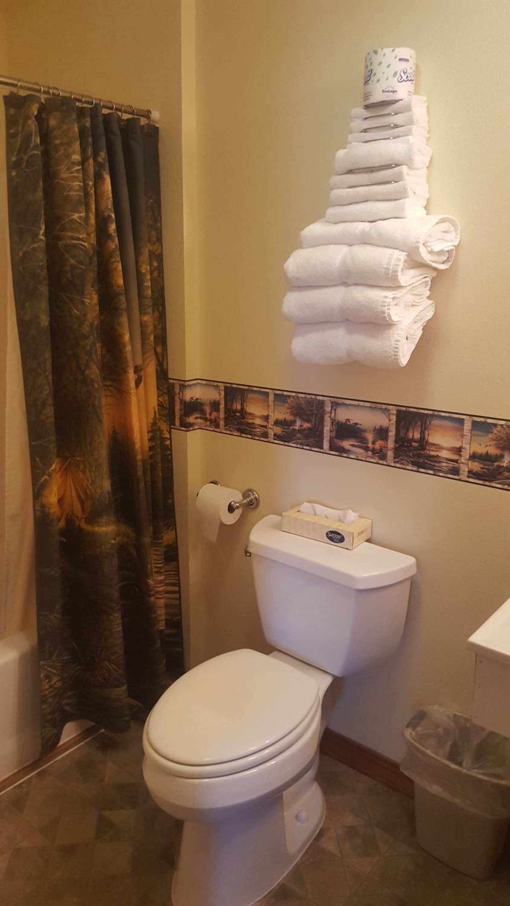 Longliner Lodge and Suites photo 34