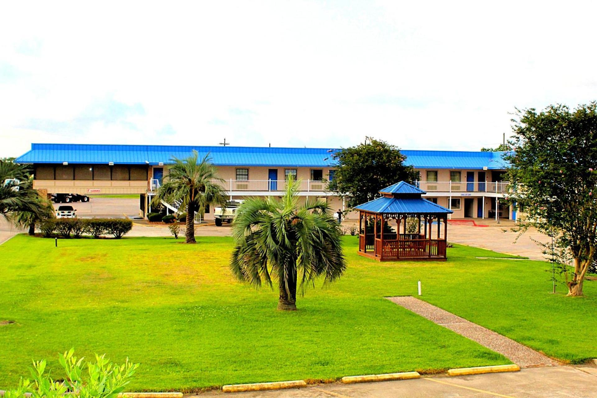 Motel 6-Winnie, TX photo 44