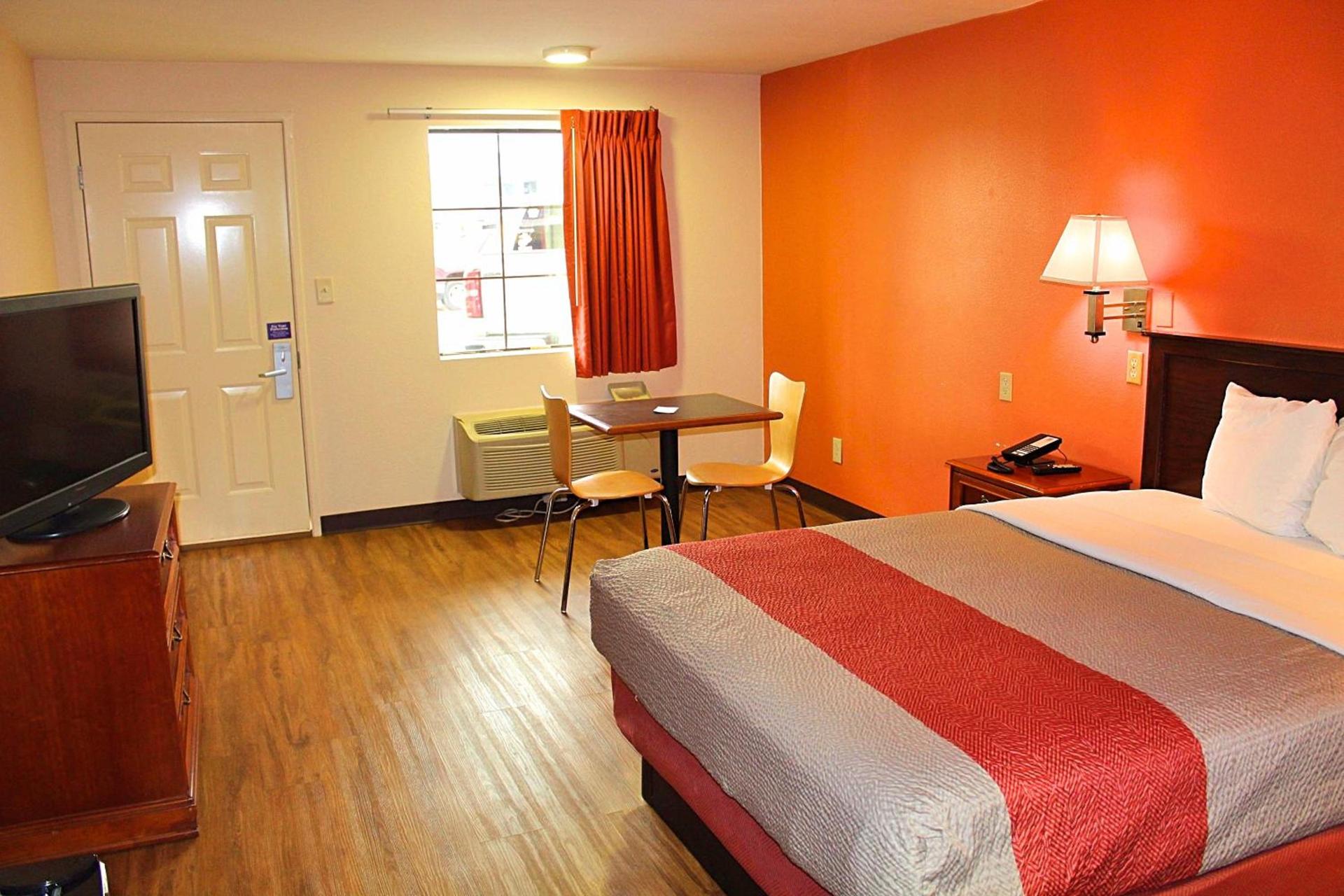 Motel 6-Winnie, TX photo 36