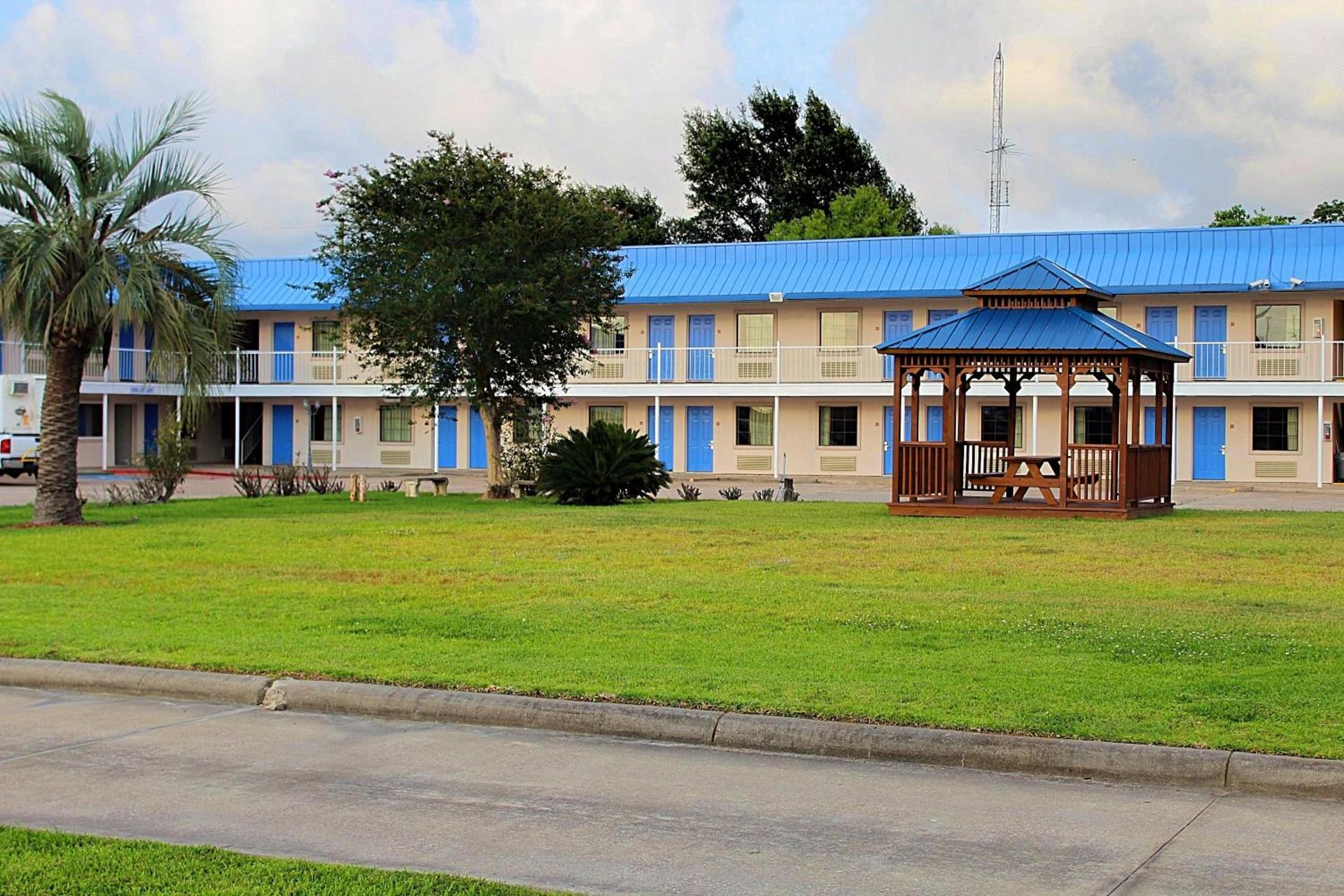 Motel 6-Winnie, TX photo 48