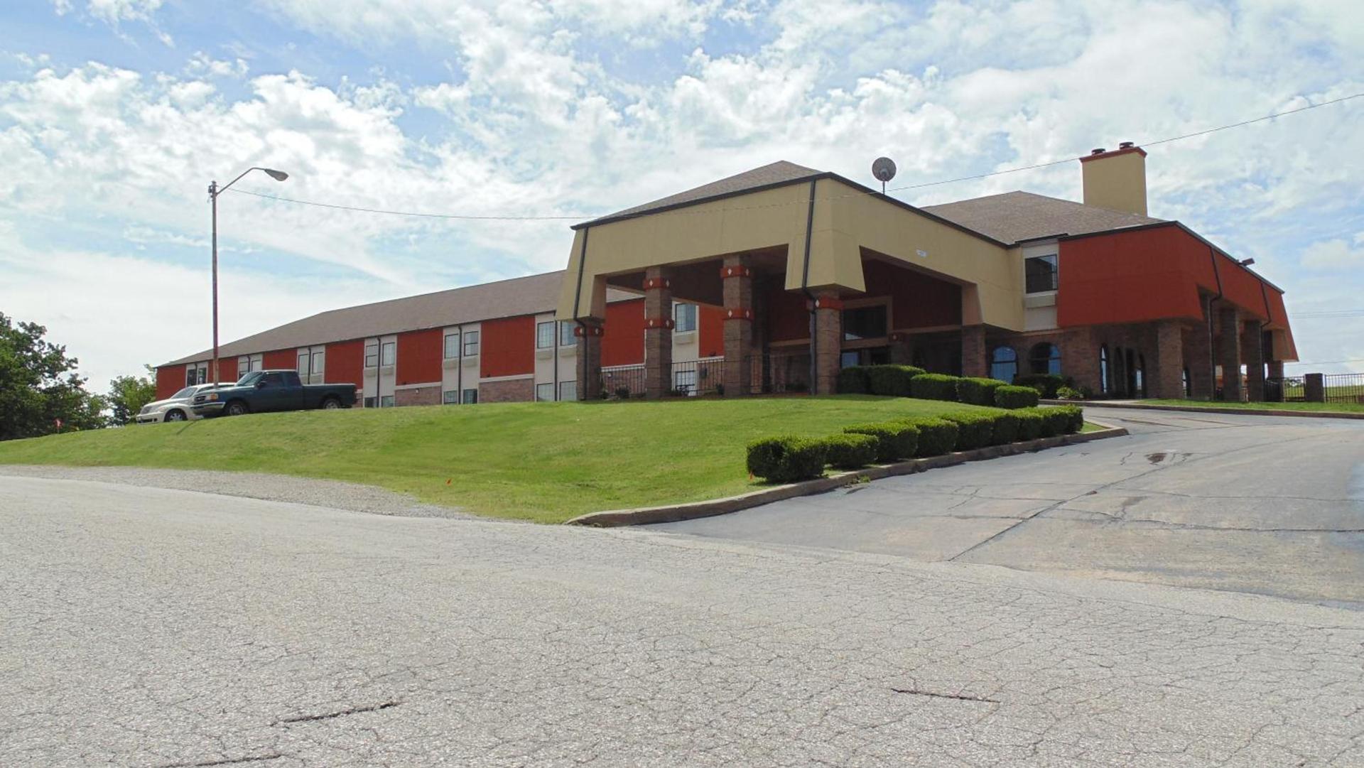 Super 8 by Wyndham Sapulpa/Tulsa Area photo 33