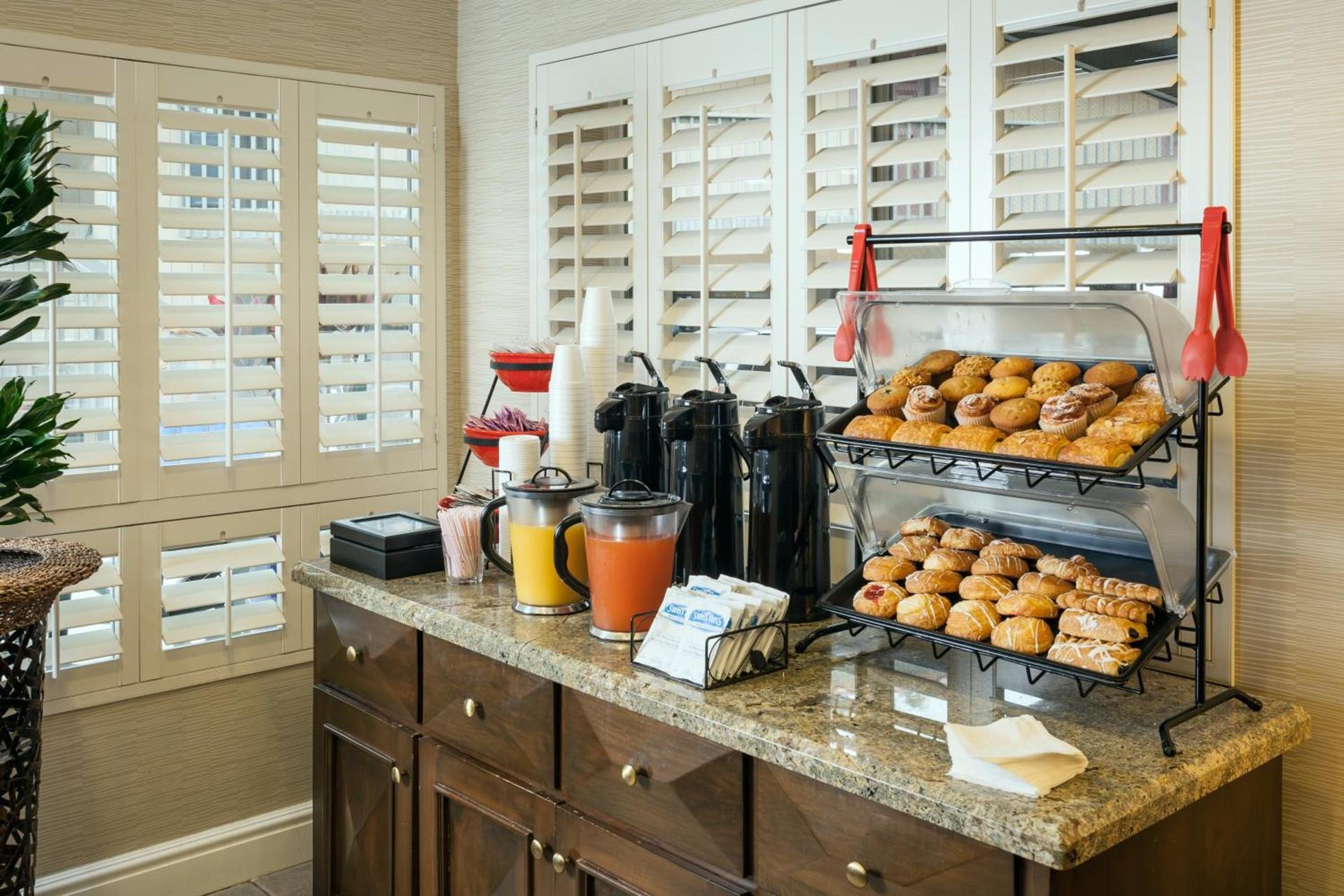Pacific Shores Inn photo 11