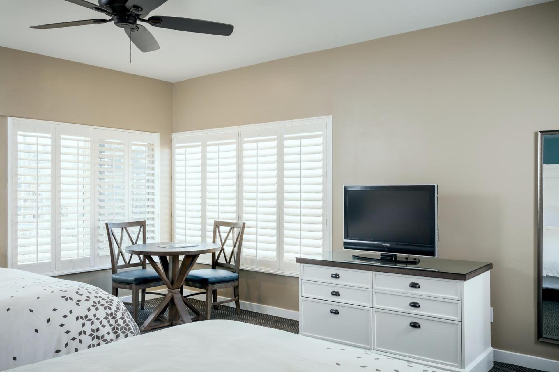 Pacific Shores Inn photo 12