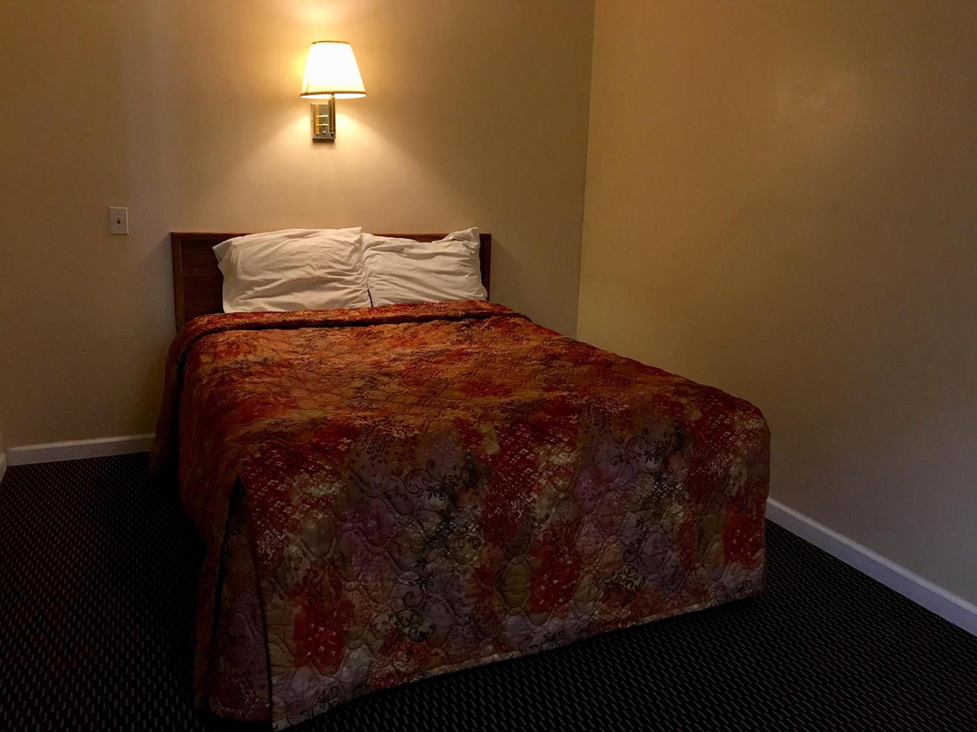 Regal Inn Las Vegas New Mexico photo 11