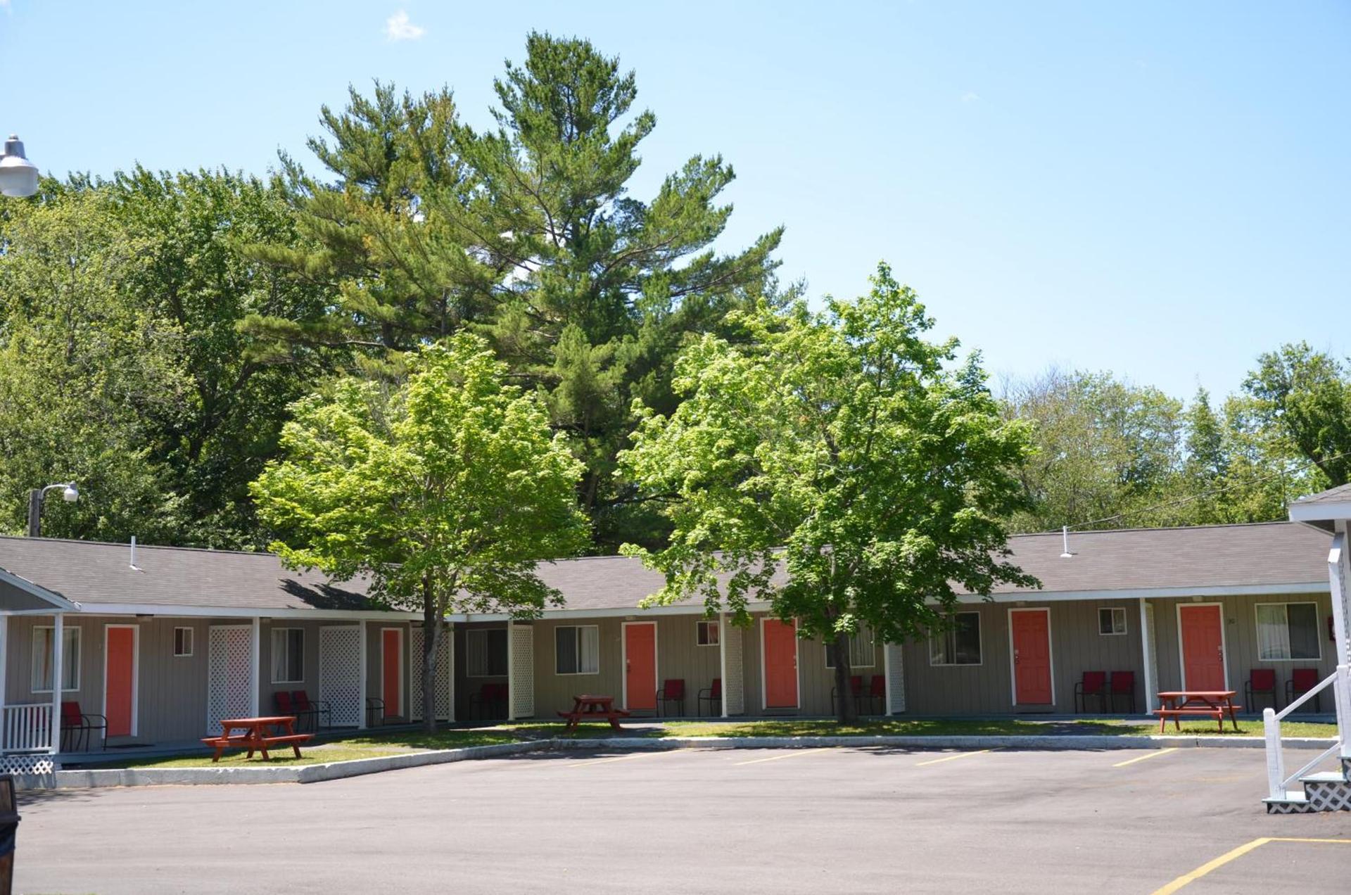 Beachway Motel photo 19