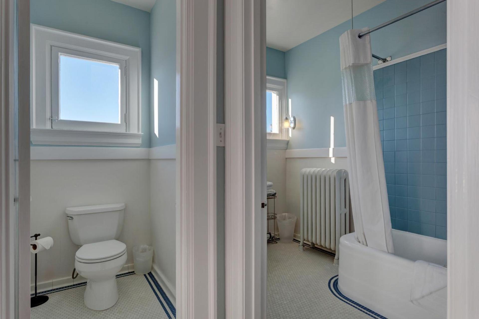 Nantucket Inn - Anacortes photo 9