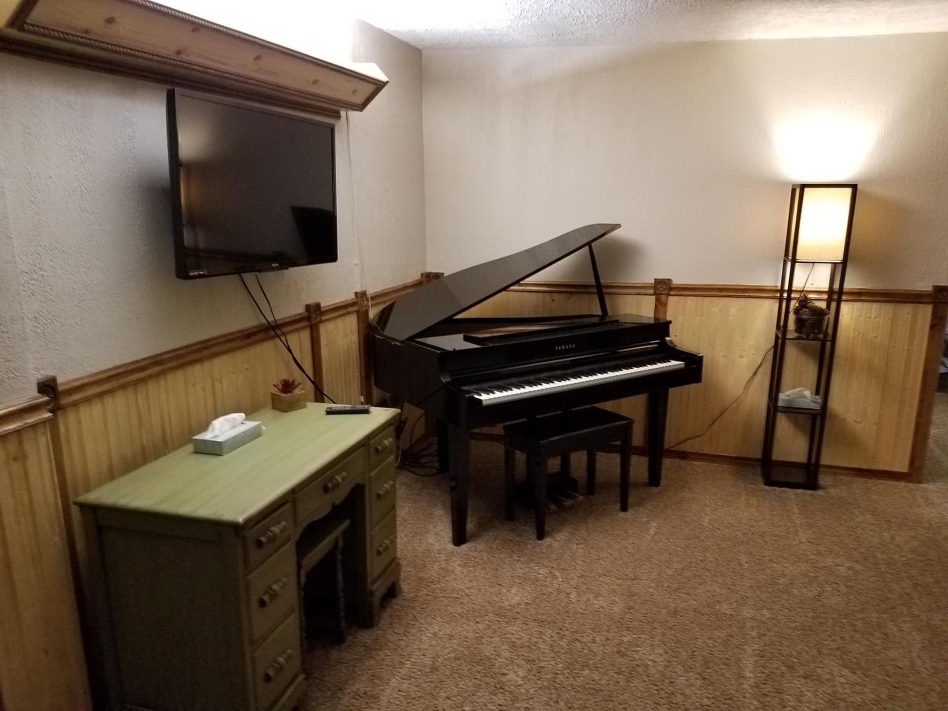 Oakland Motel photo 18