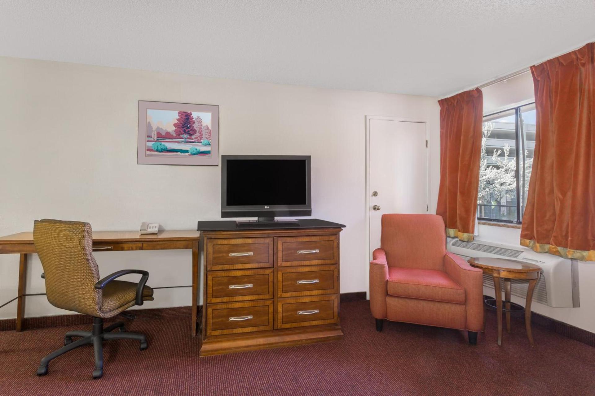 Travelodge by Wyndham Reno photo 17