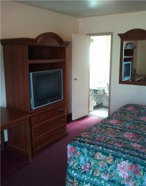 Shamrock Motel Hot Springs photo 7