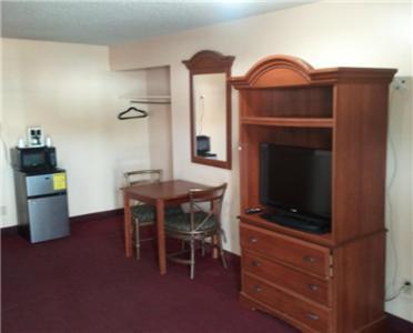 Shamrock Motel Hot Springs photo 12