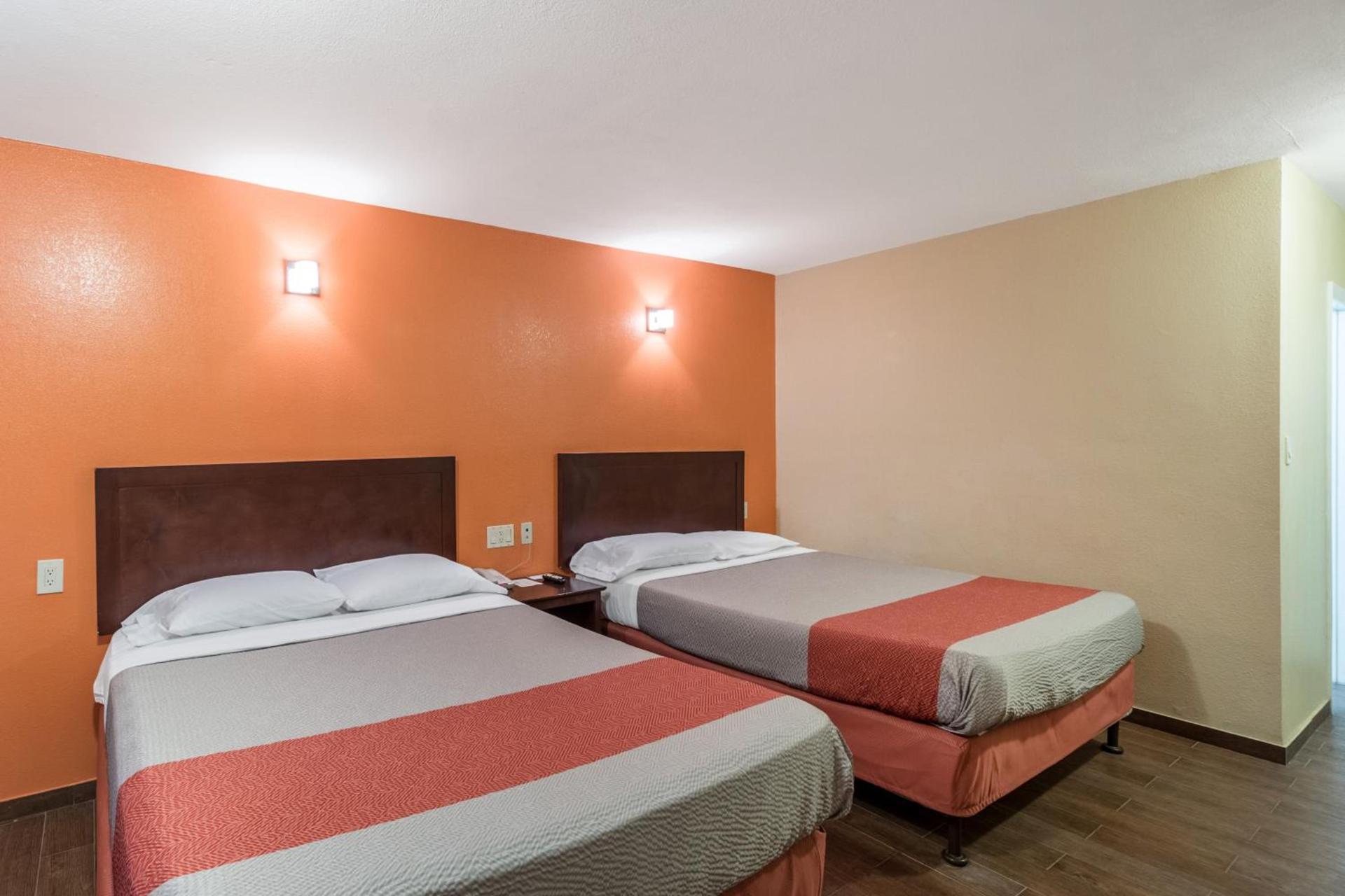 Motel 6-Blythe, CA - South photo 26