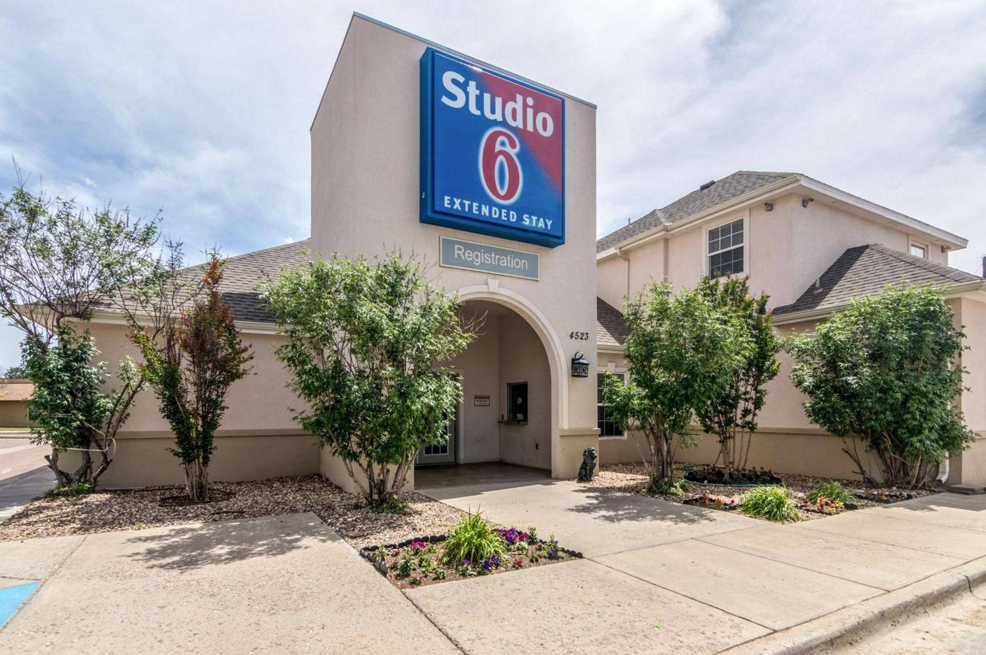 Blue Bonnet Suites -Lubbock, TX - Medical Center photo 4