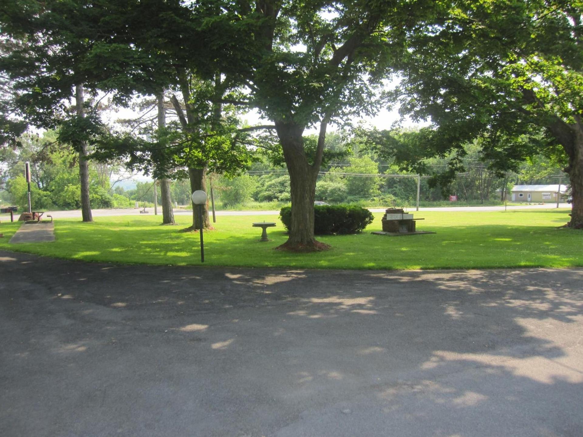 Pinecrest Motel photo 3
