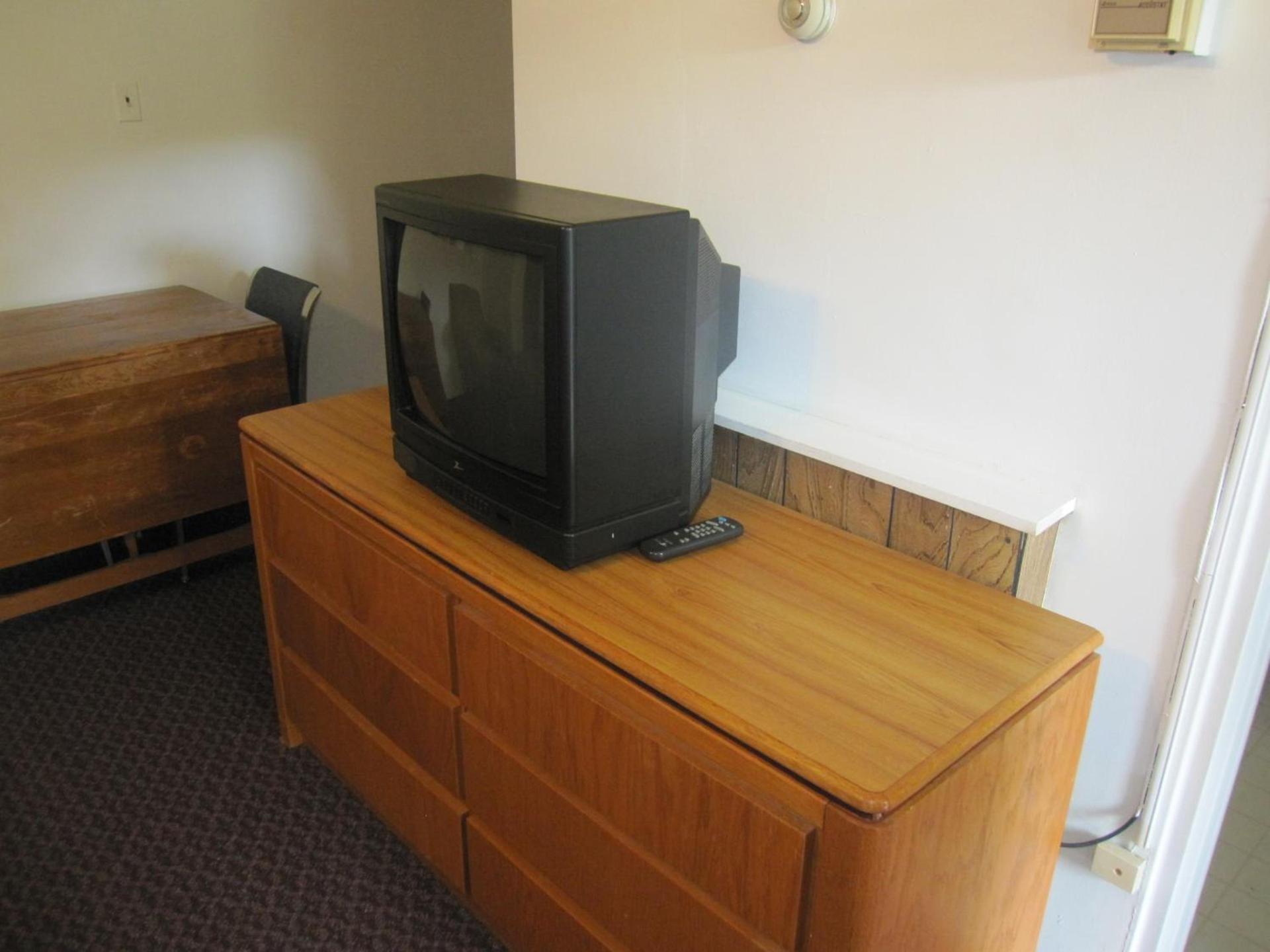 Pinecrest Motel photo 18