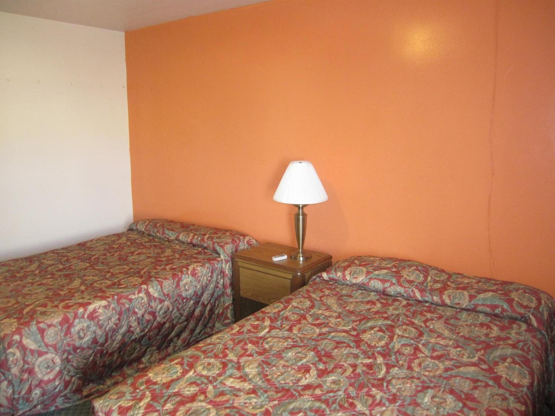 Pinecrest Motel photo 20