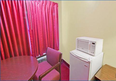 Rumford Motor Inn photo 16
