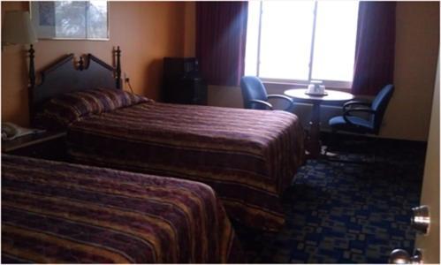 Rumford Motor Inn photo 7