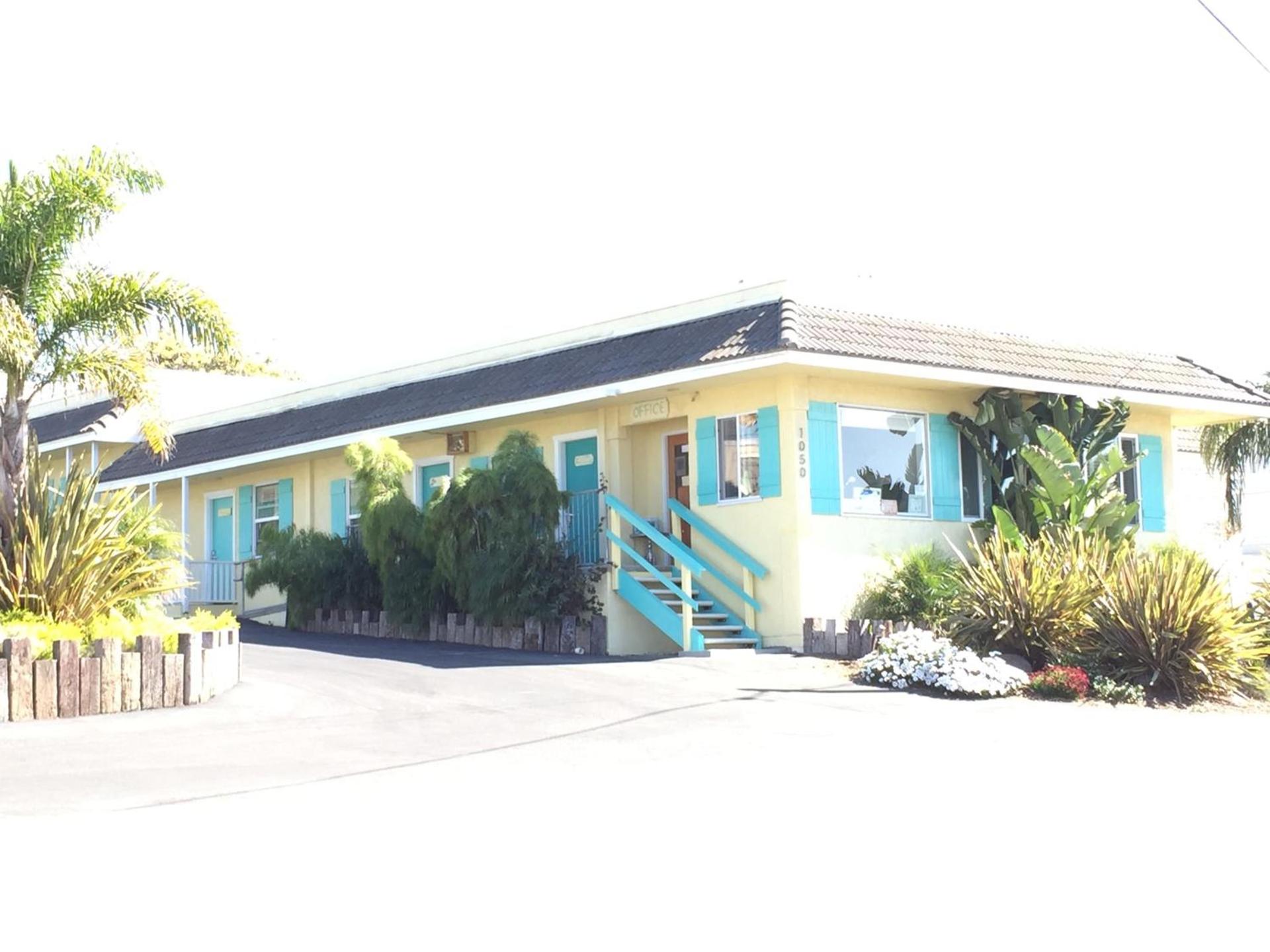 Beach Bungalow Inn and Suites photo 9