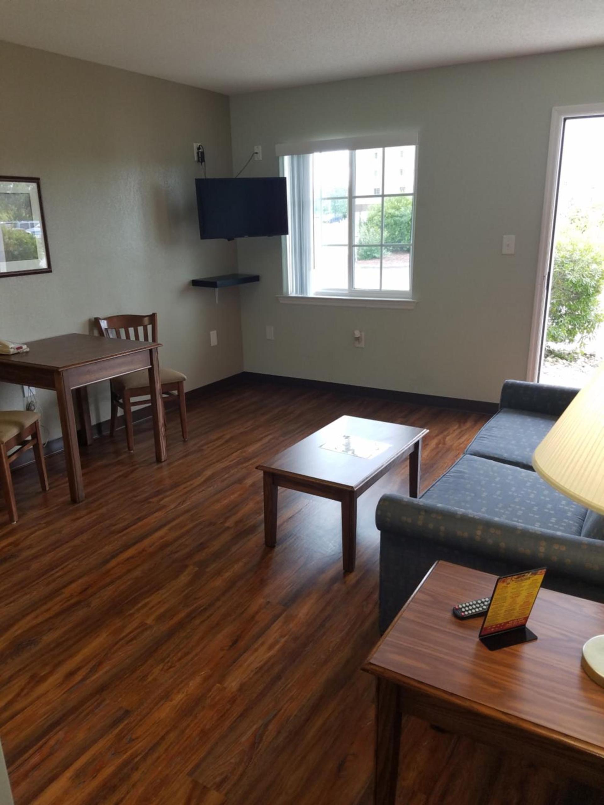 Affordable Suites Jacksonville photo 16