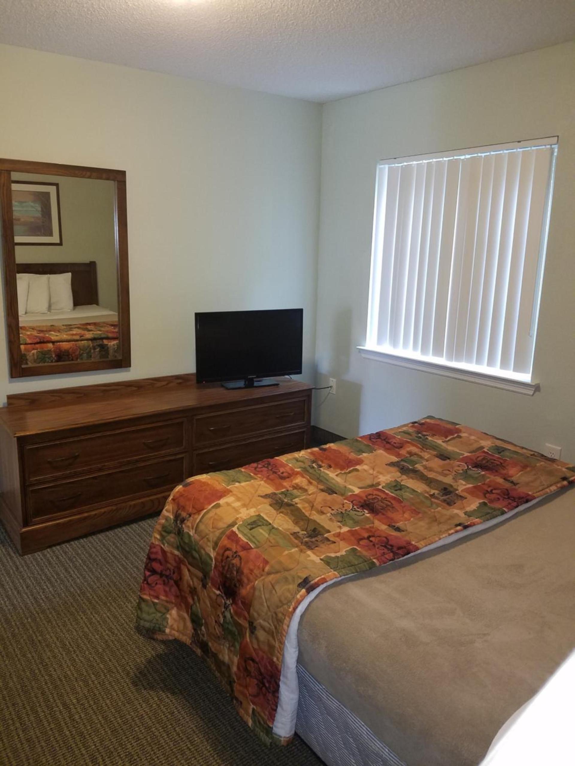 Affordable Suites Jacksonville photo 35