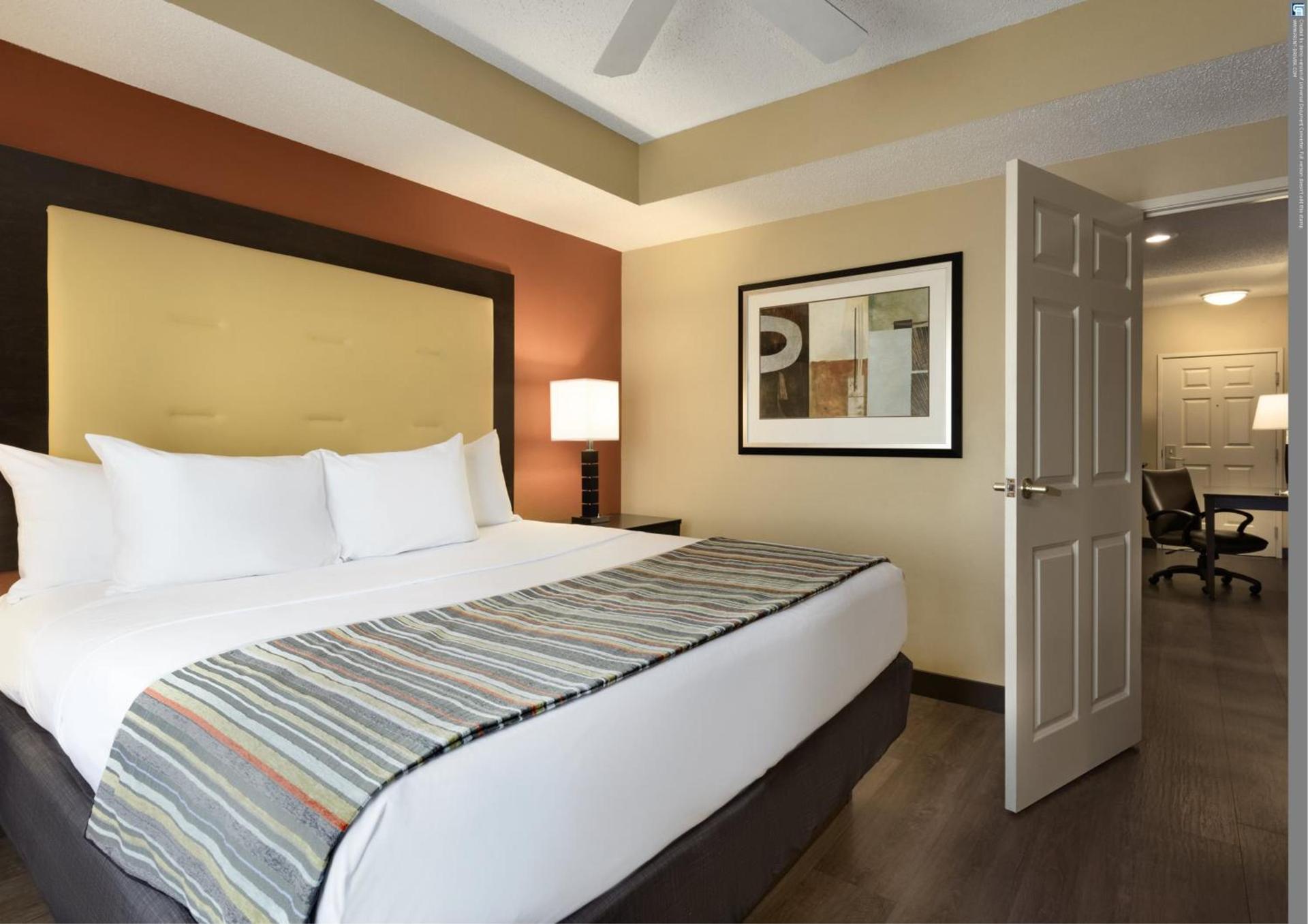 Garner Hotel Evansville East by IHG photo 36