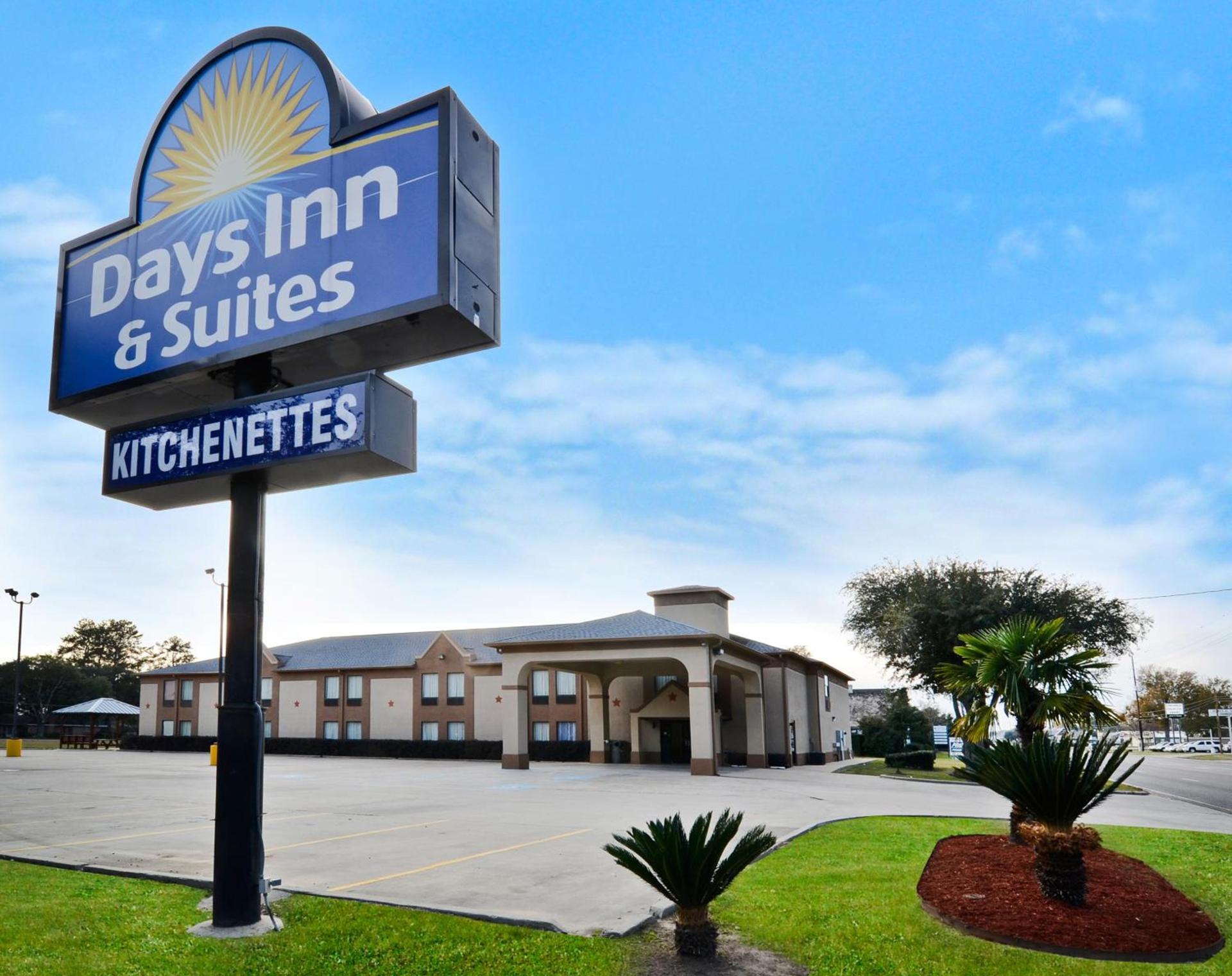 Days Inn & Suites by Wyndham Eunice photo 54
