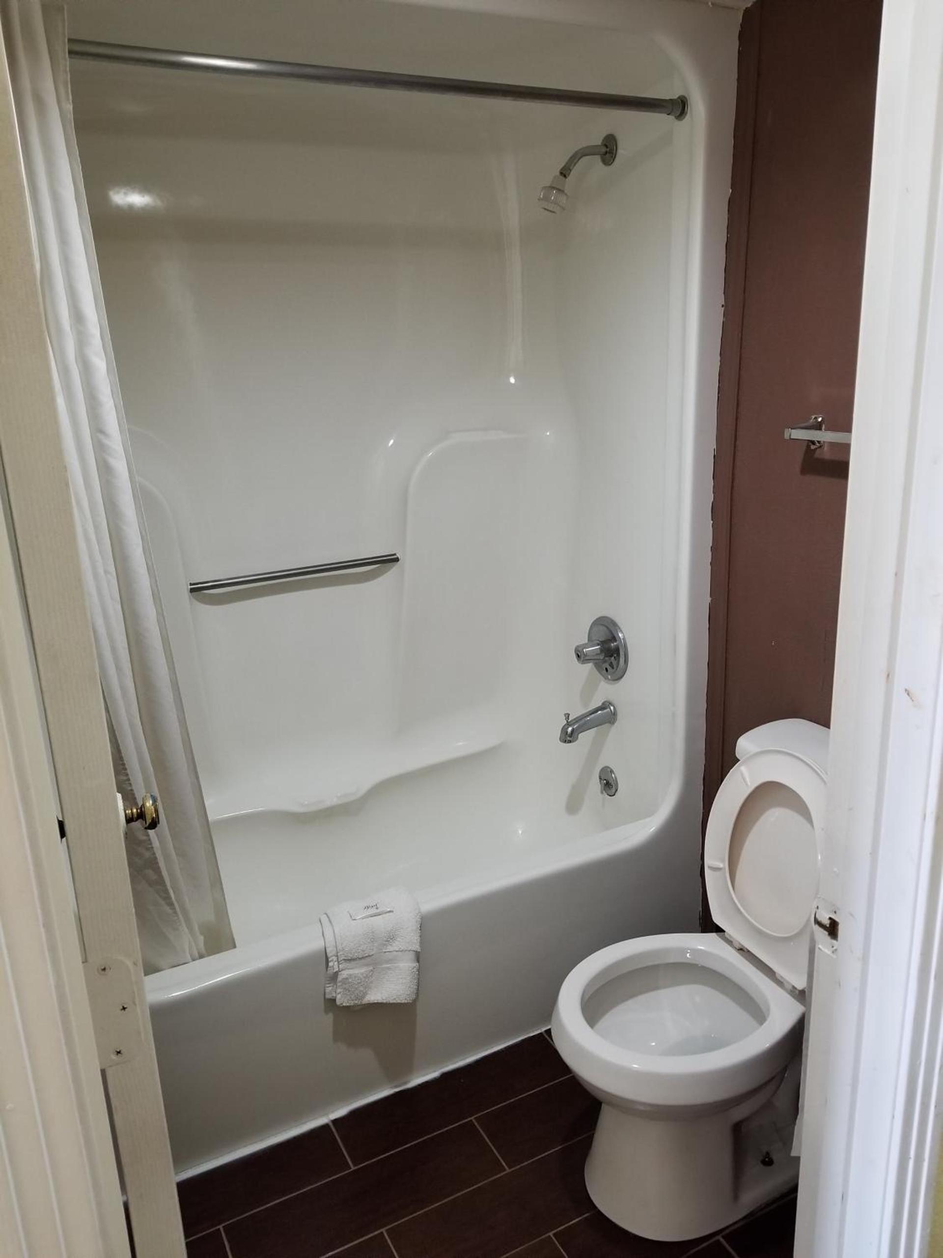Hermitage Inn photo 9