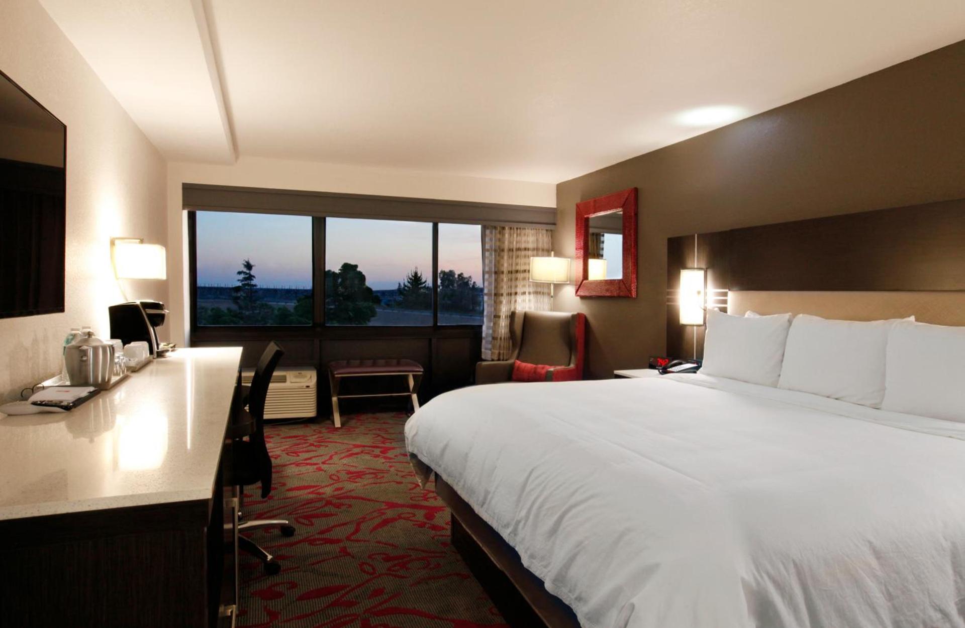 Radisson Hotel Oakland Airport photo 12