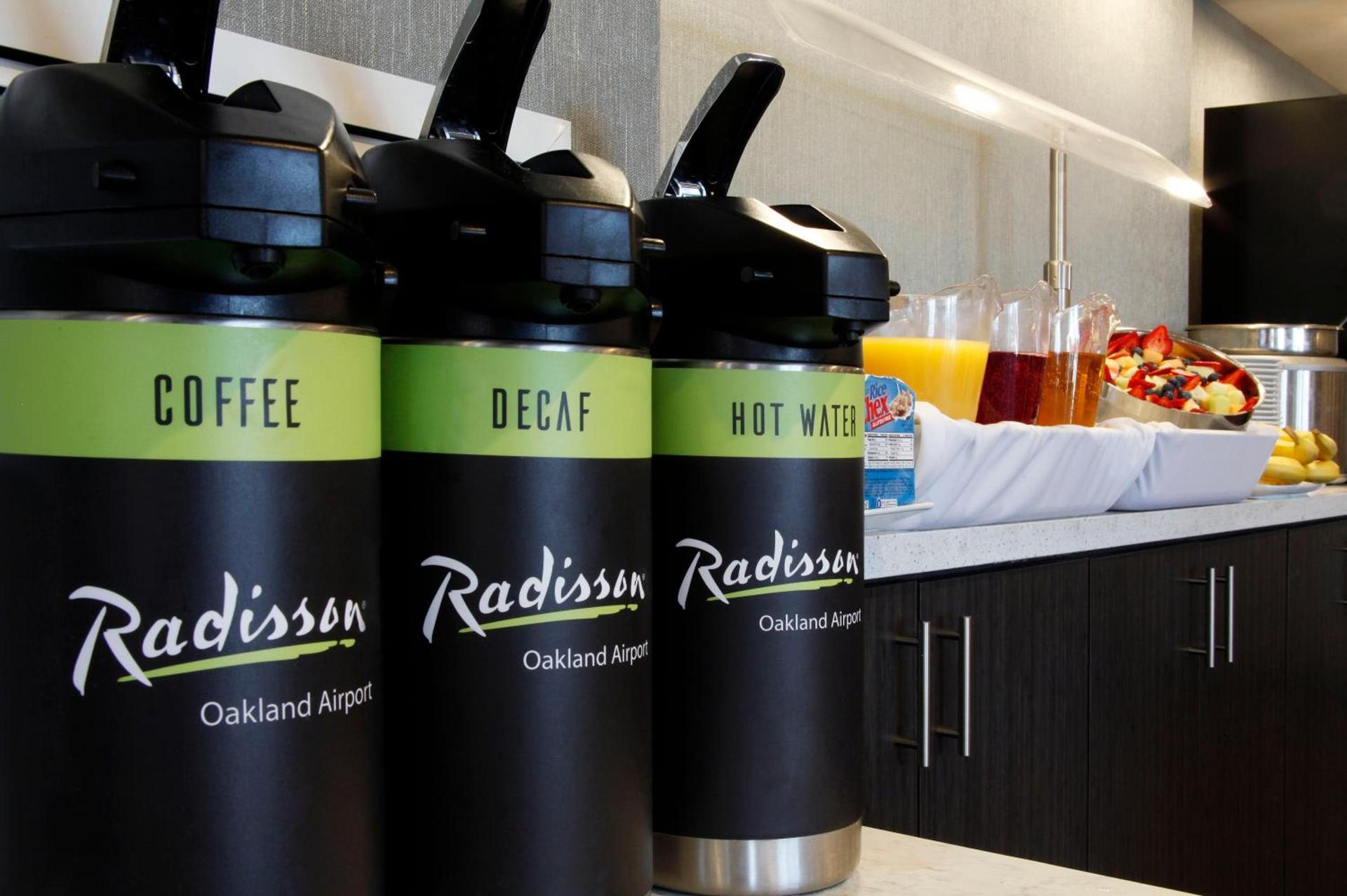 Radisson Hotel Oakland Airport photo 17