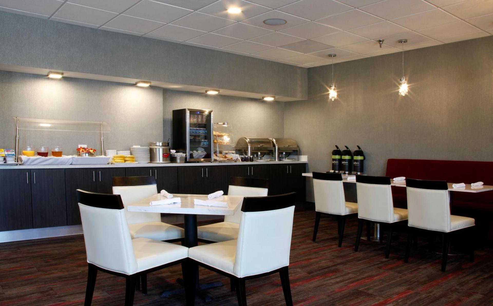Radisson Hotel Oakland Airport photo 9