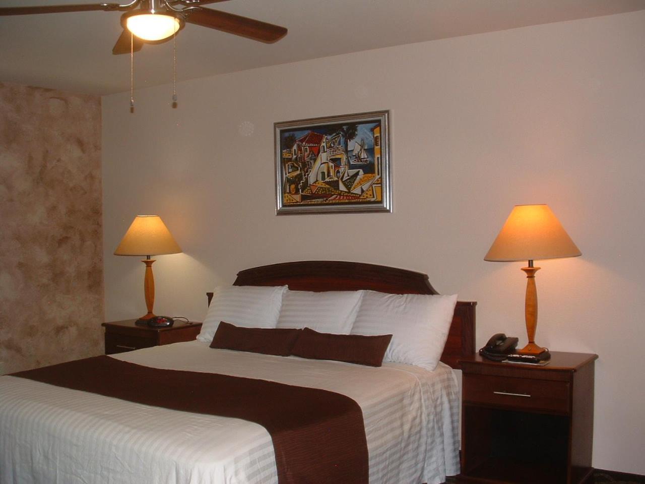 The Sunset Inn photo 11