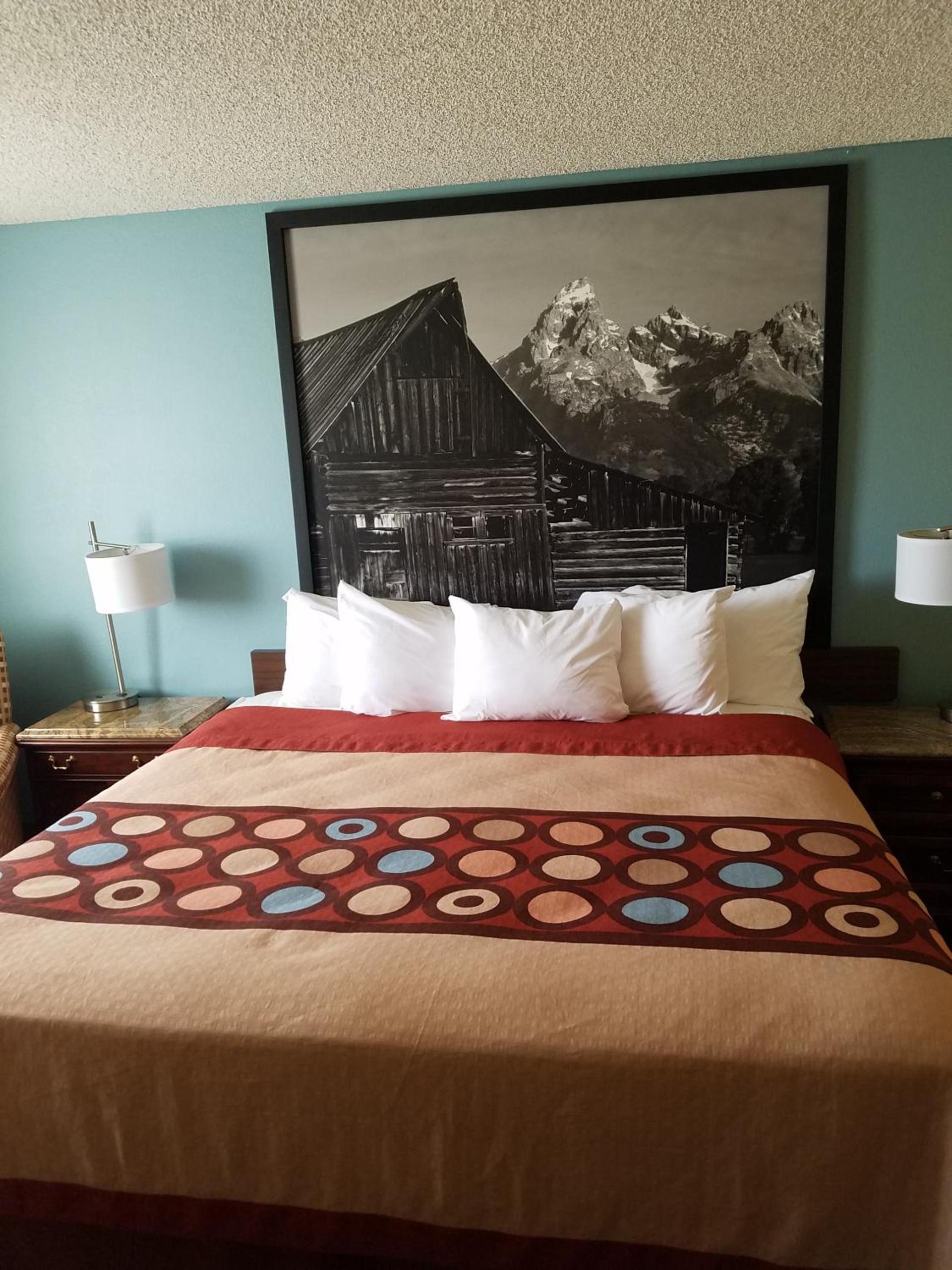 Super 8 by Wyndham Casper East/Evansville photo 32