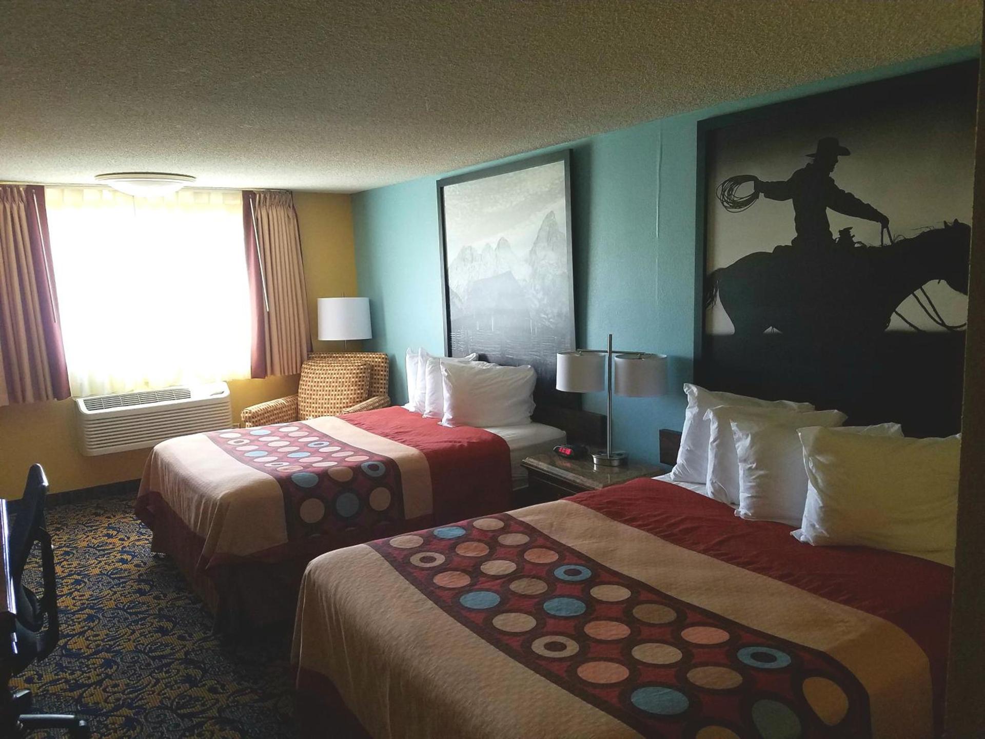 Super 8 by Wyndham Casper East/Evansville photo 28