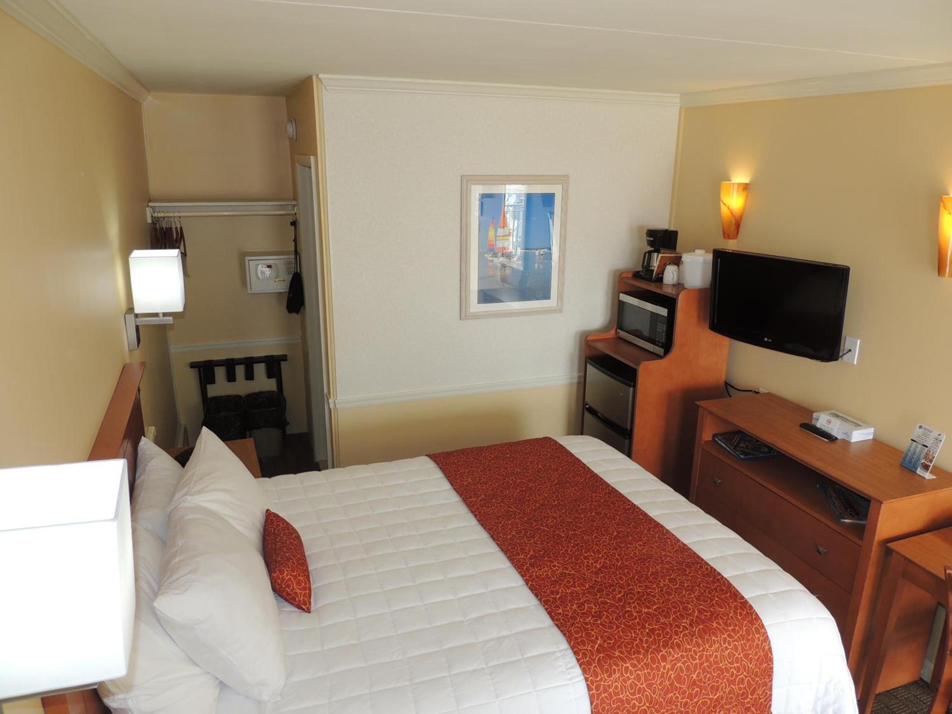 Fleur de Lis Beach Motel photo 45