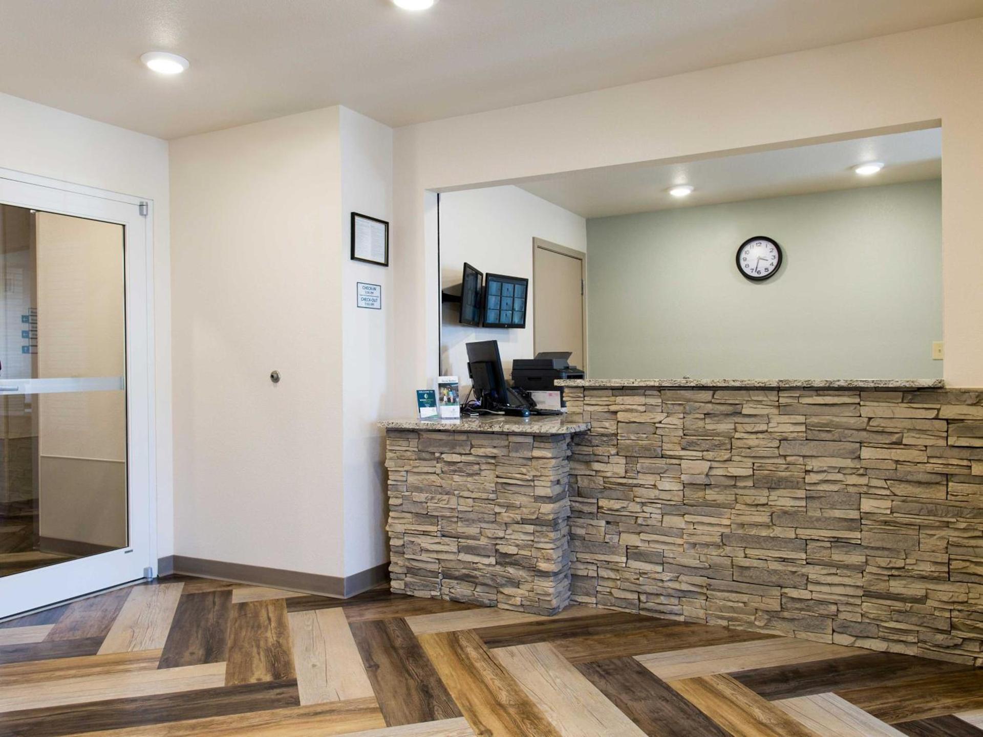 WoodSpring Suites Broken Arrow photo 21