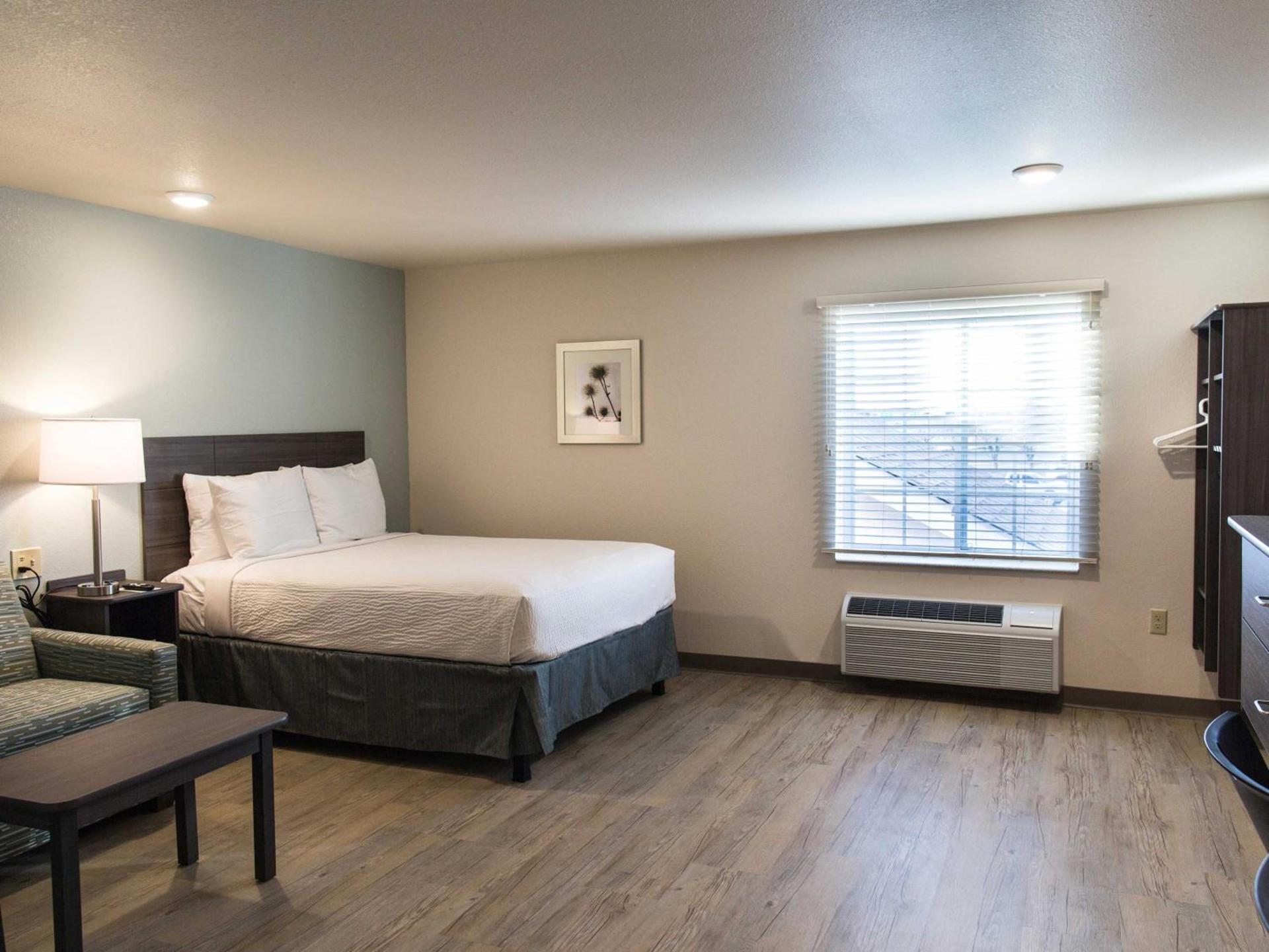 WoodSpring Suites Broken Arrow photo 28
