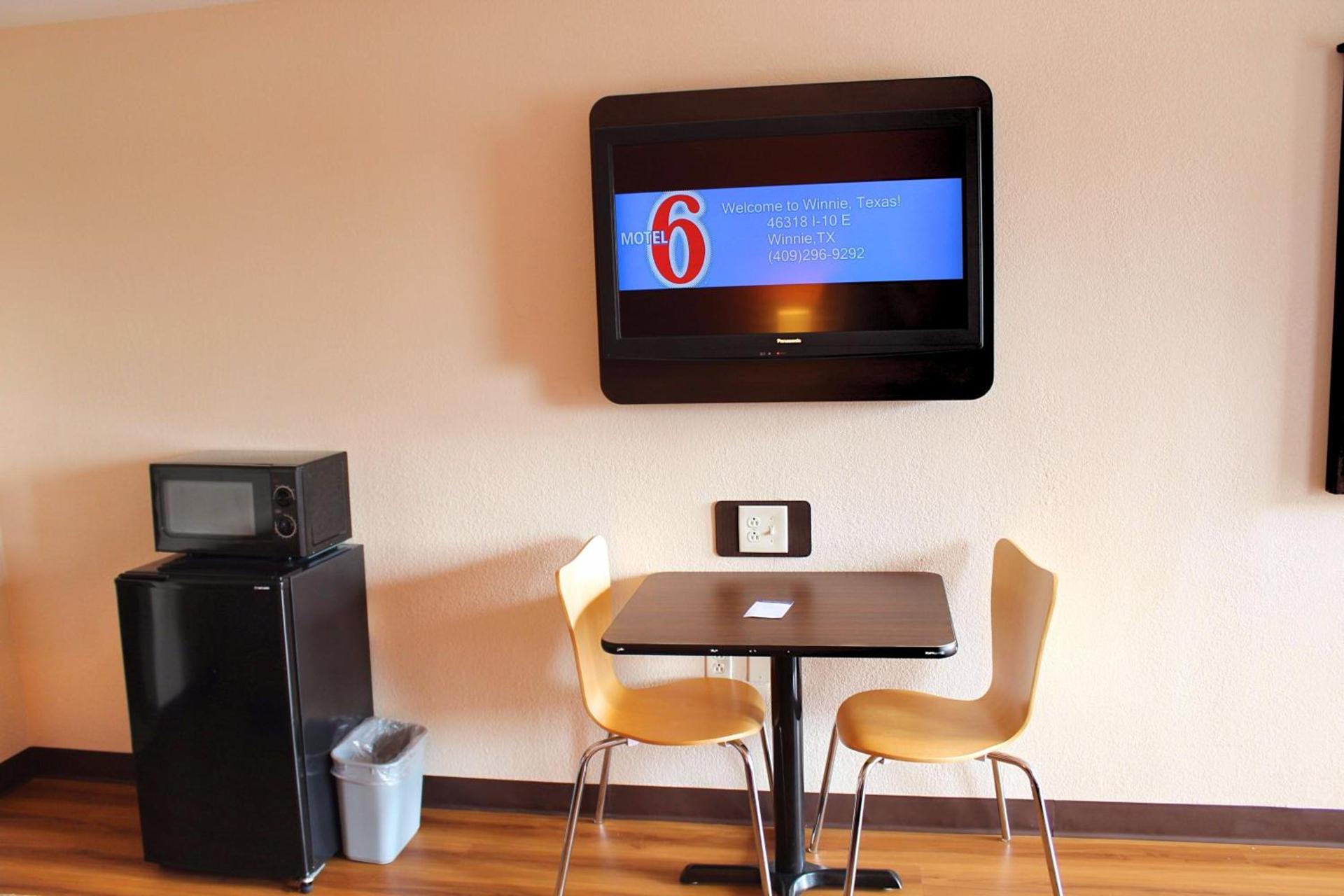 Motel 6-Winnie, TX photo 39