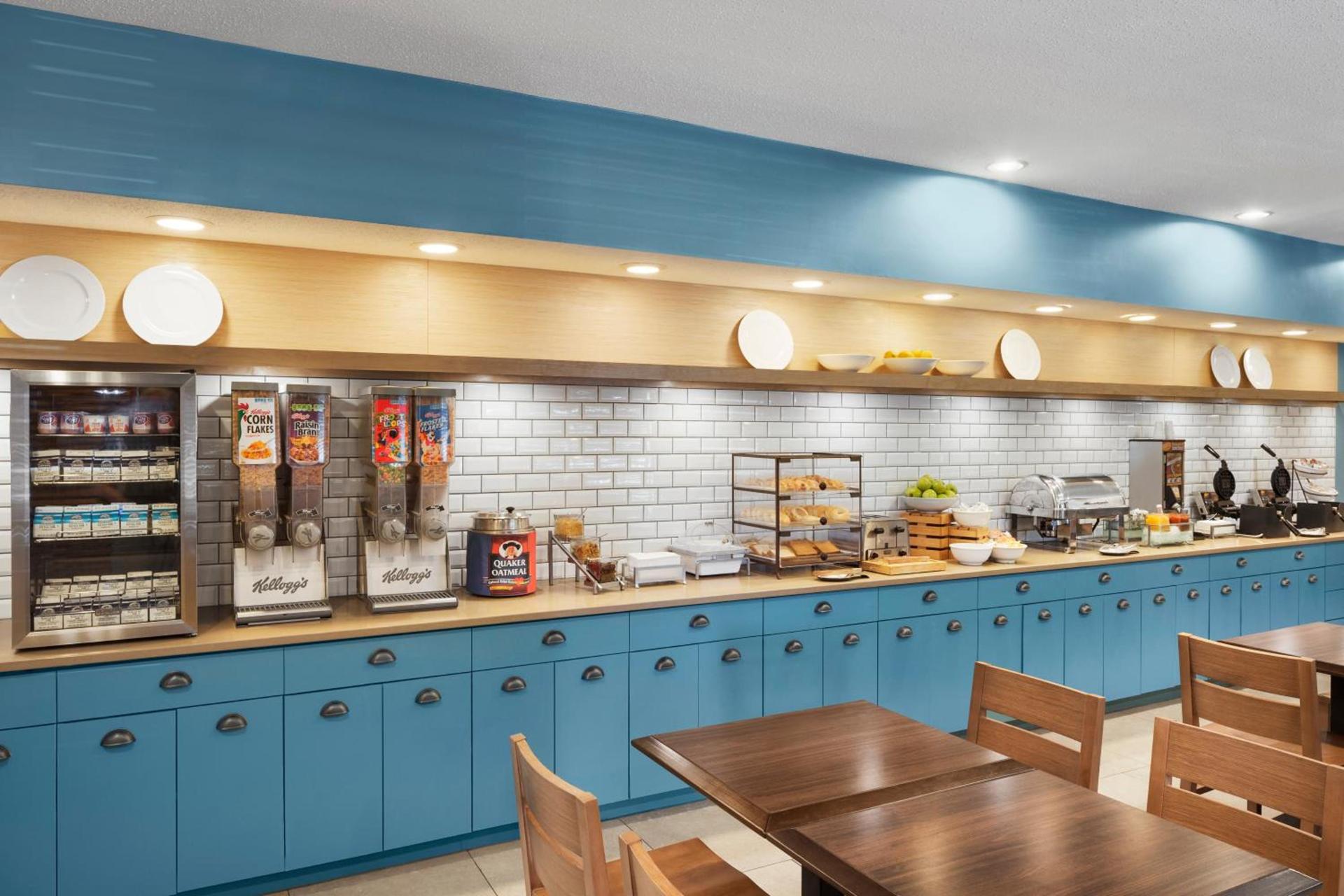 Country Inn & Suites by Radisson, Columbus Airport, OH photo 12