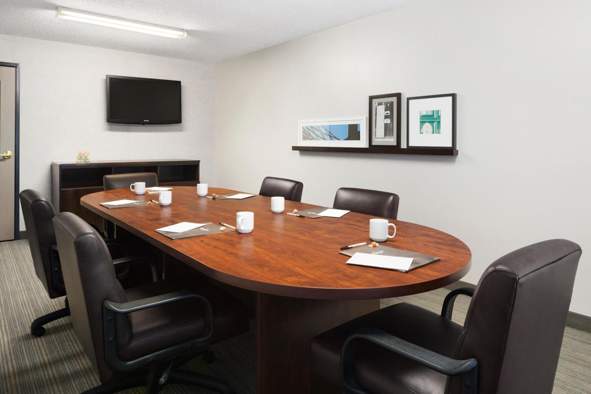 Country Inn & Suites by Radisson, Columbus Airport, OH photo 27