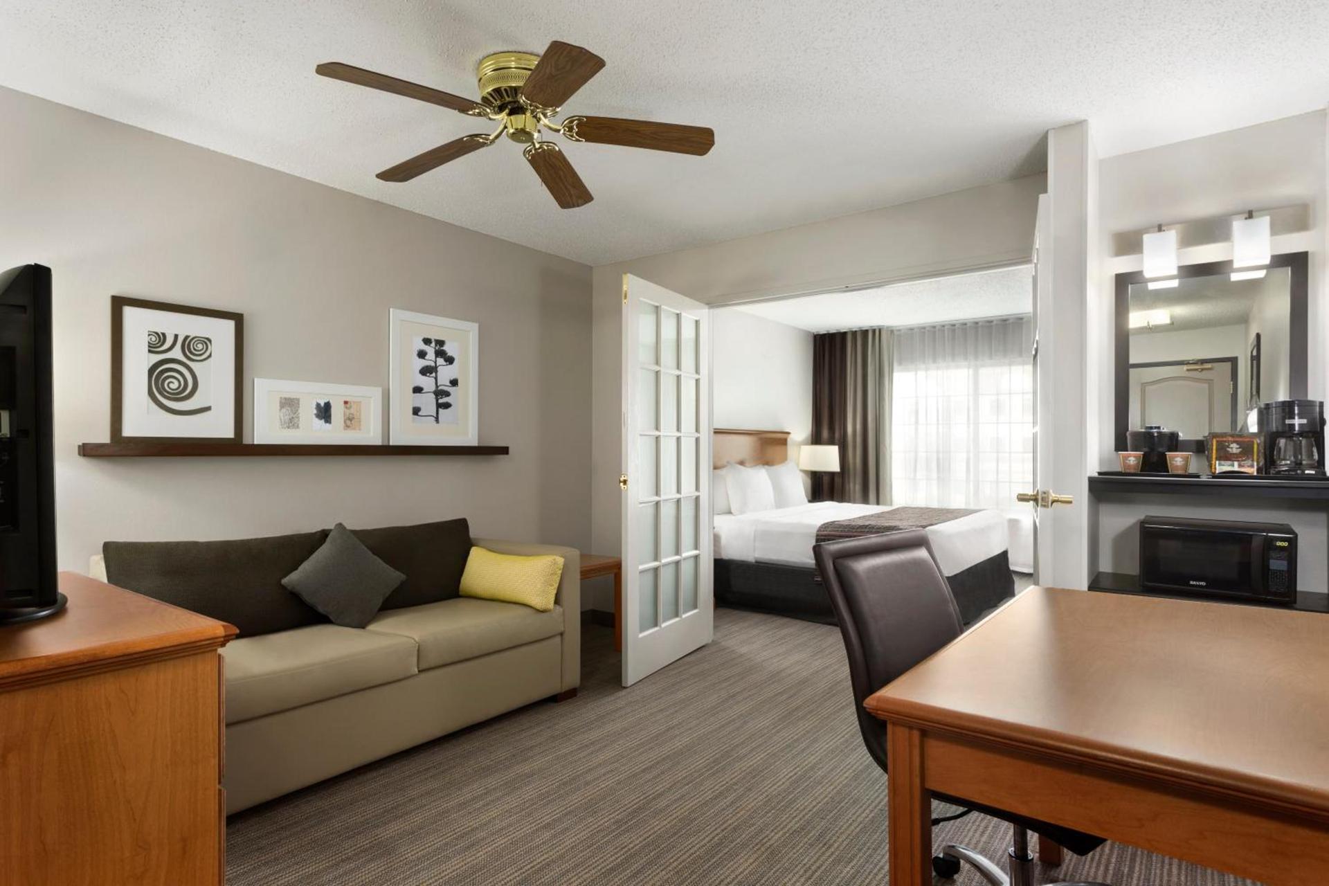 Country Inn & Suites by Radisson, Columbus Airport, OH photo 15