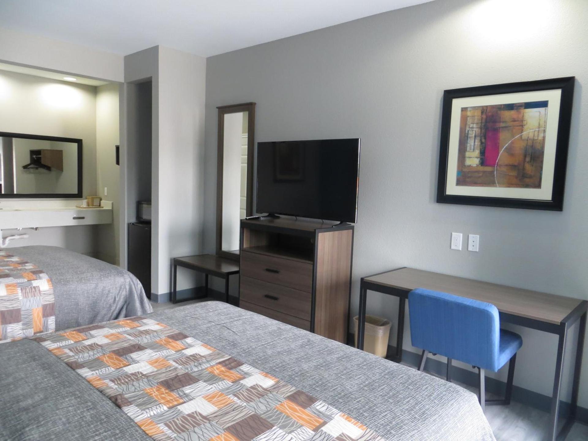 Haven Inn & Suites willowbrook photo 16