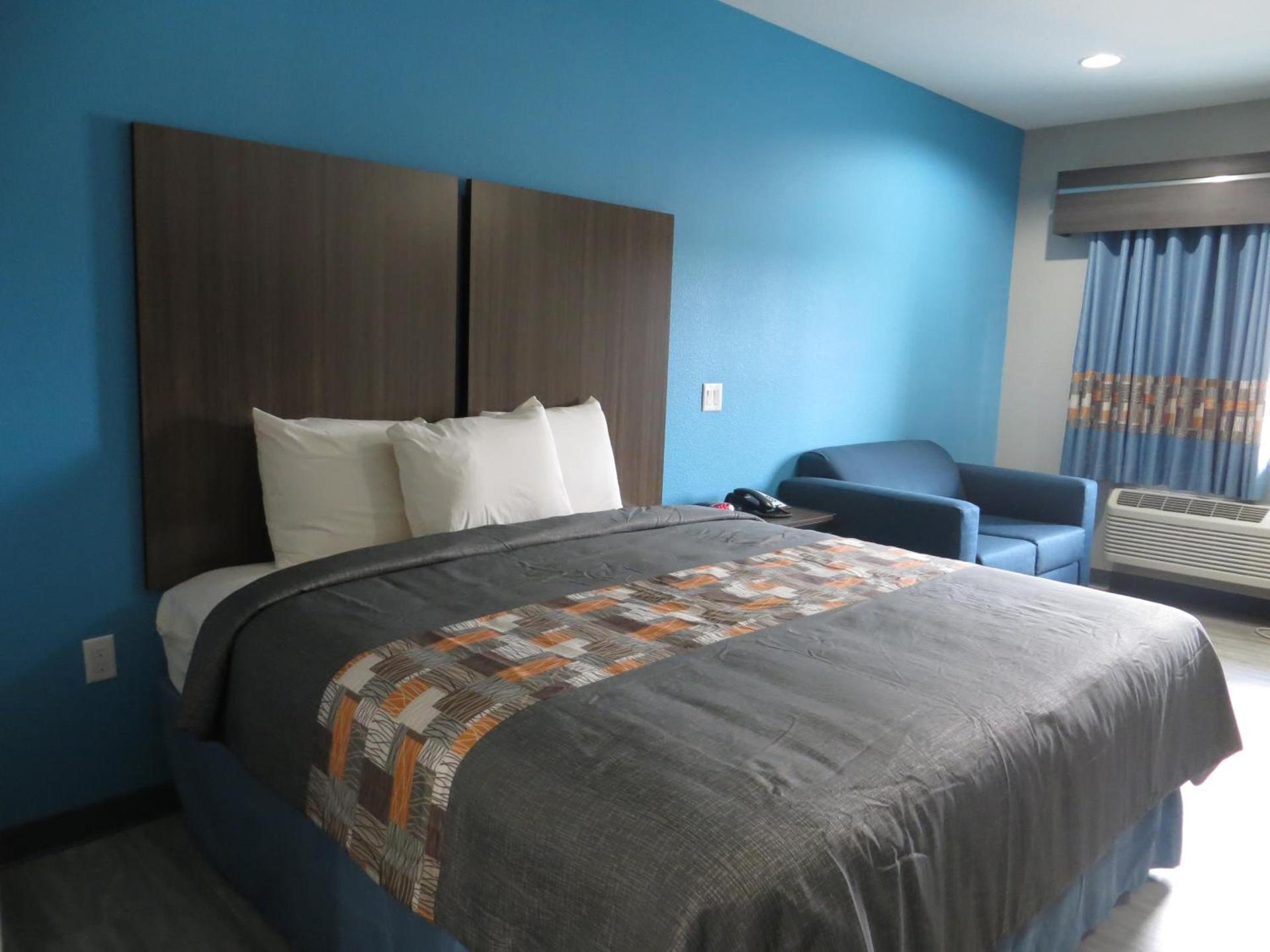 Haven Inn & Suites willowbrook photo 24