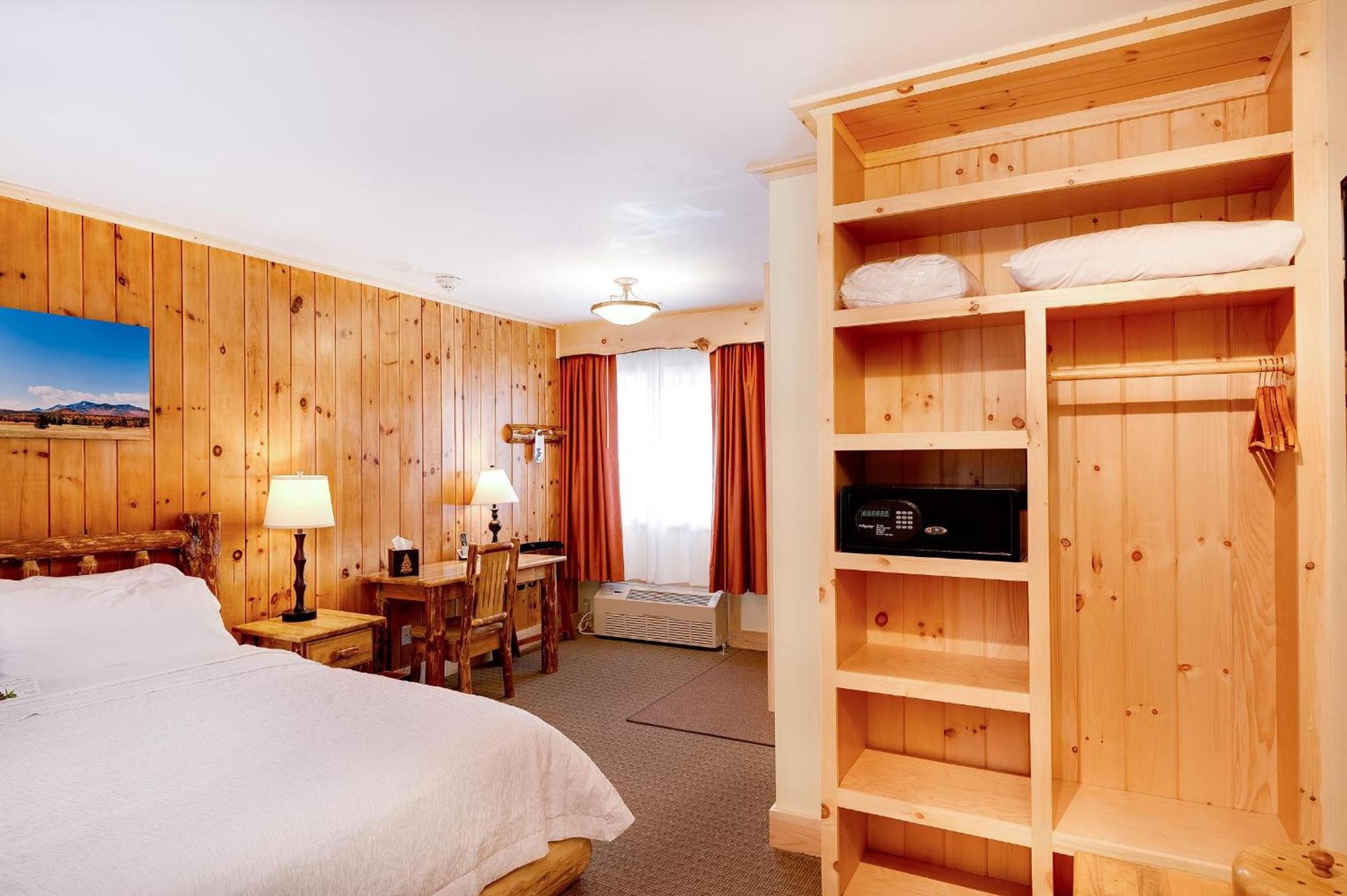 Adirondack Spruce Lodge photo 66