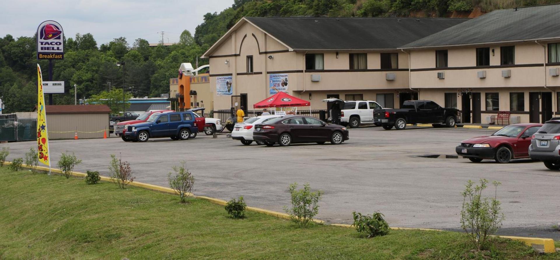 American Elite Inn photo 31